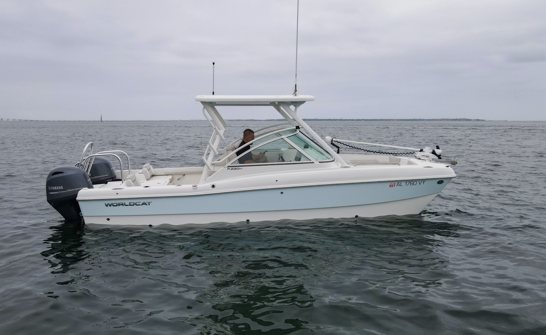 23ft World Cat Yacht For Sale 23ft World Cat Yacht For Sale
