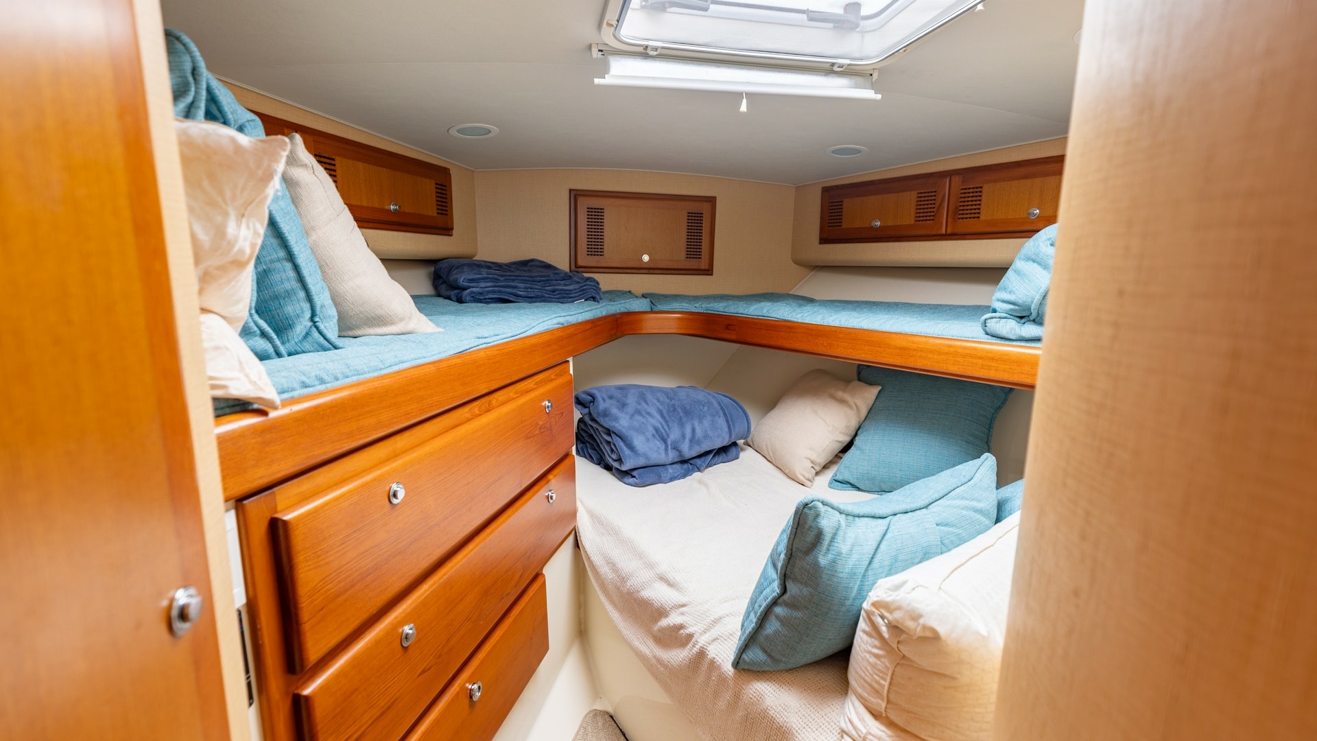 Chao Bella 43ft Cabo Yacht For Sale