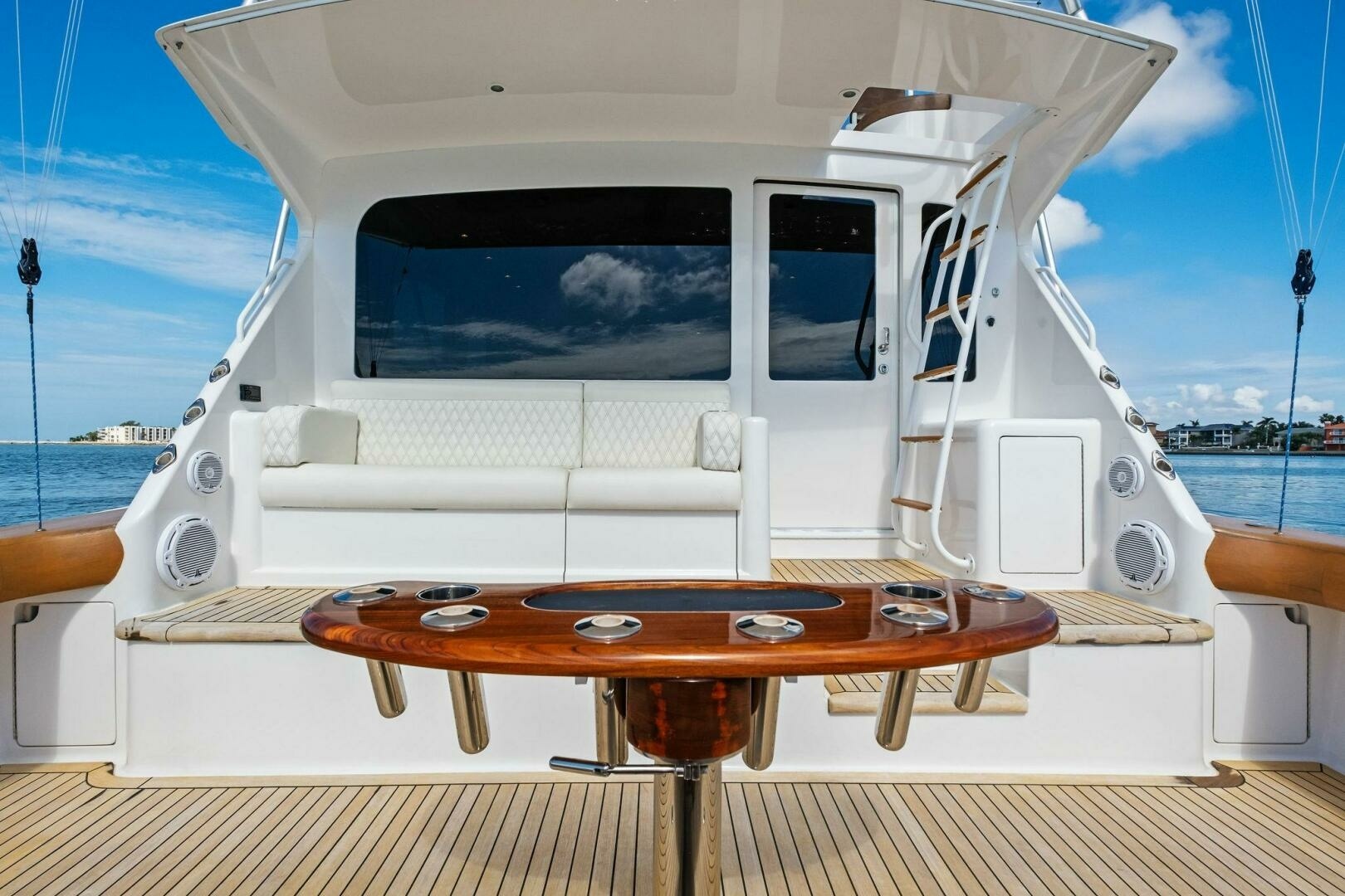 2006 Viking 56 Convertible SUMMER SALT