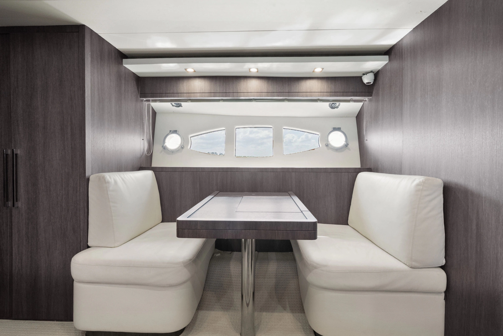 Uniesse 65 Motor Yacht Yacht For Sale