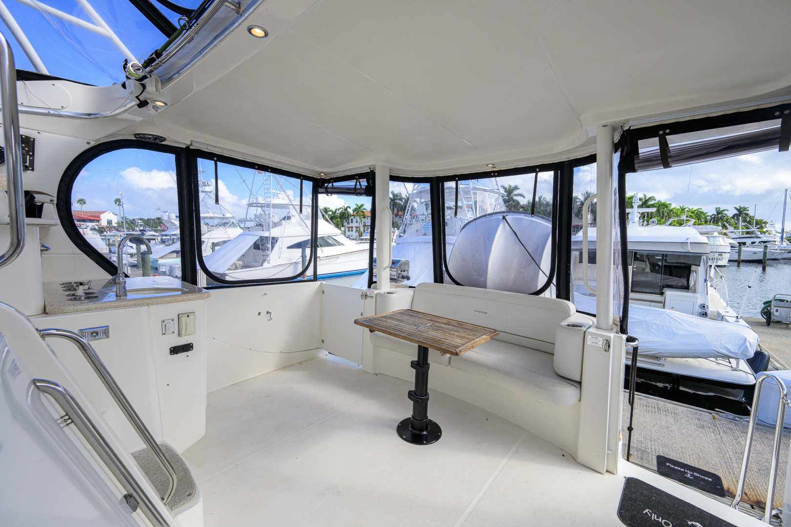 2005 Silverton 39 Motor Yacht