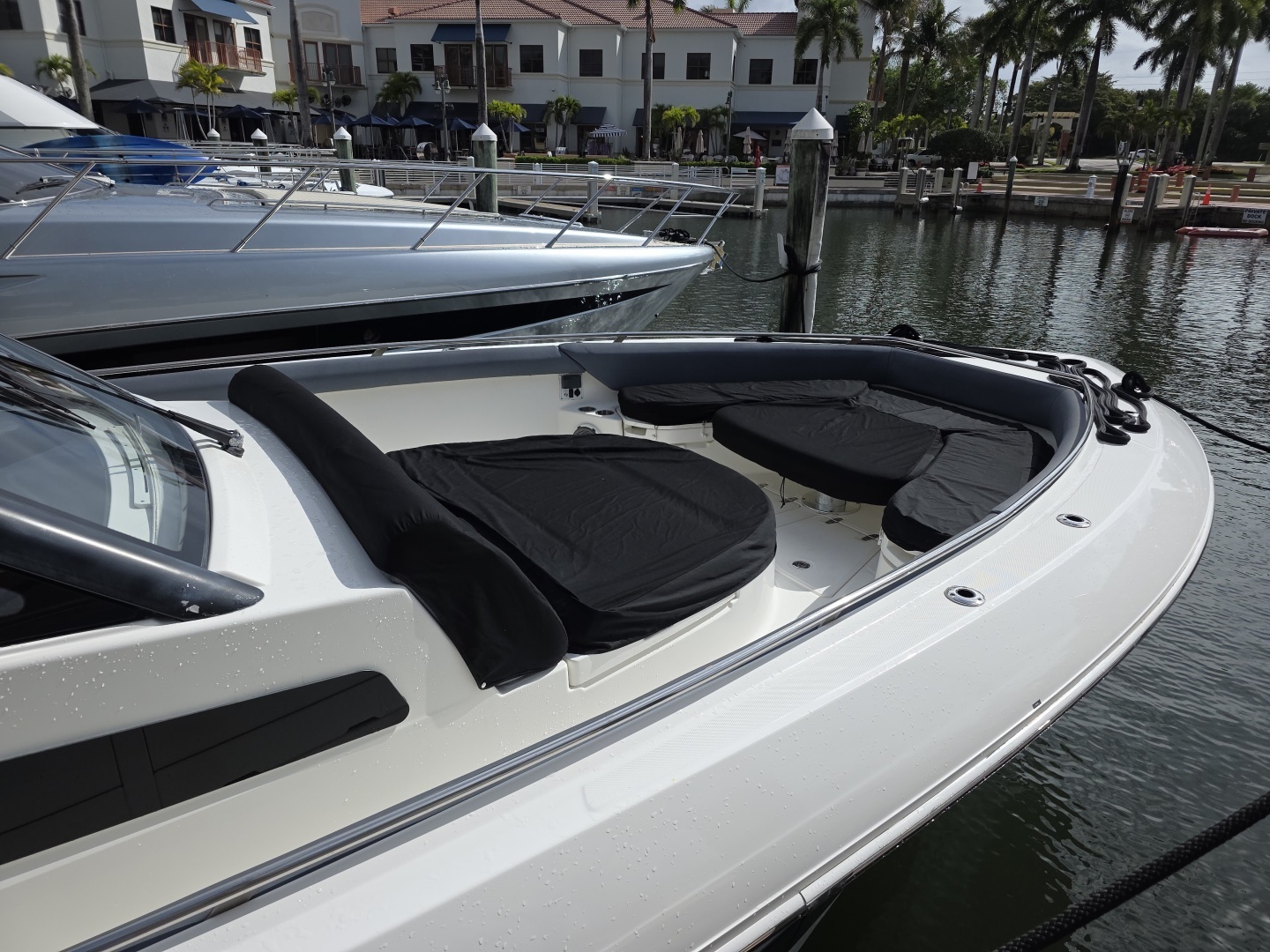 BFT 42ft Boston Whaler Yacht For Sale