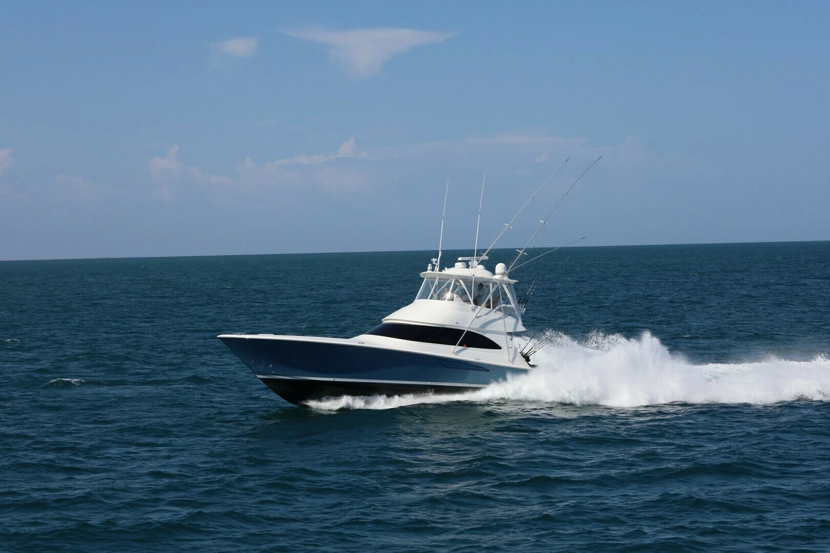 2017 Viking 52 Convertible