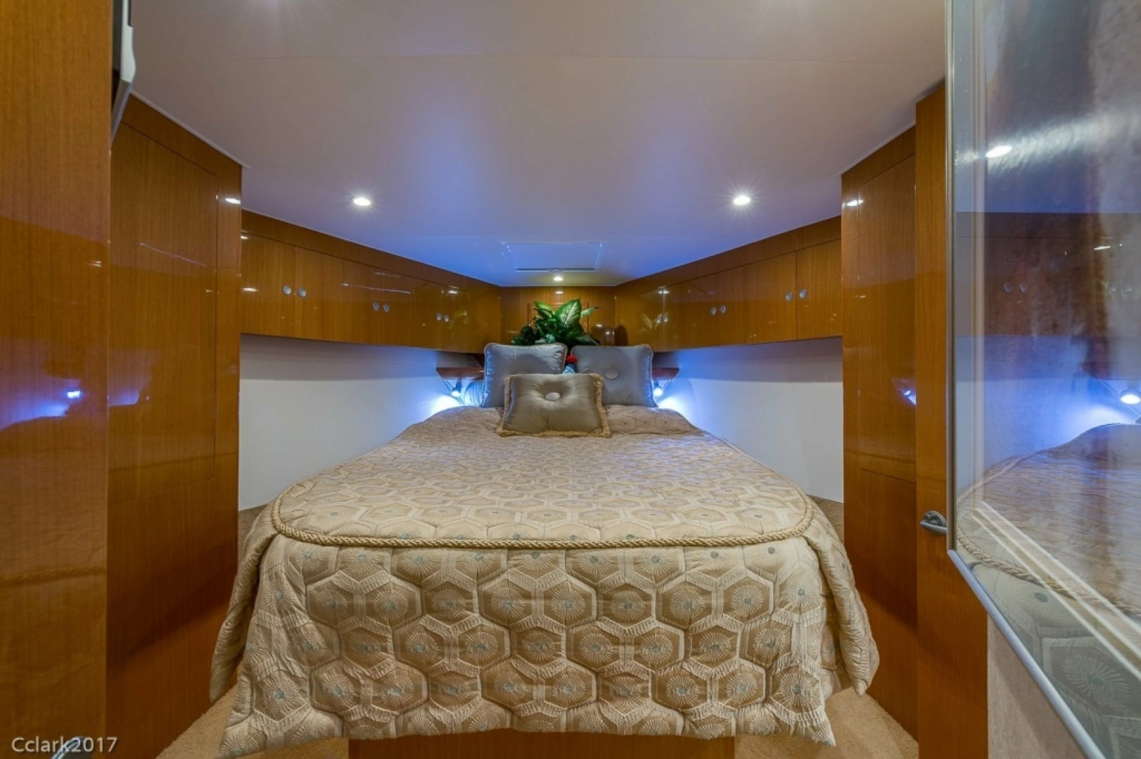 Post 53 Convertible Yacht For Sale