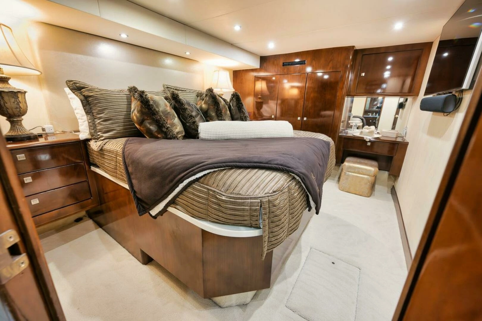Ocean 73 Super Sport Yacht For Sale