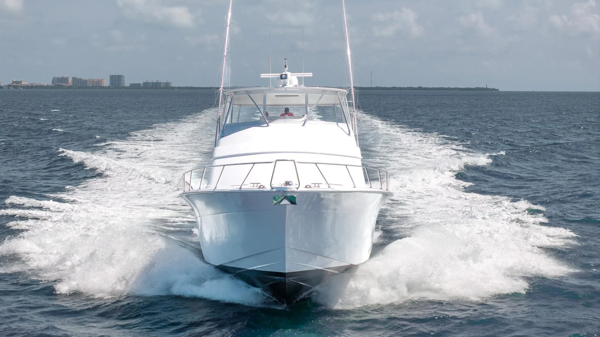 70ft Hatteras Yacht For Sale