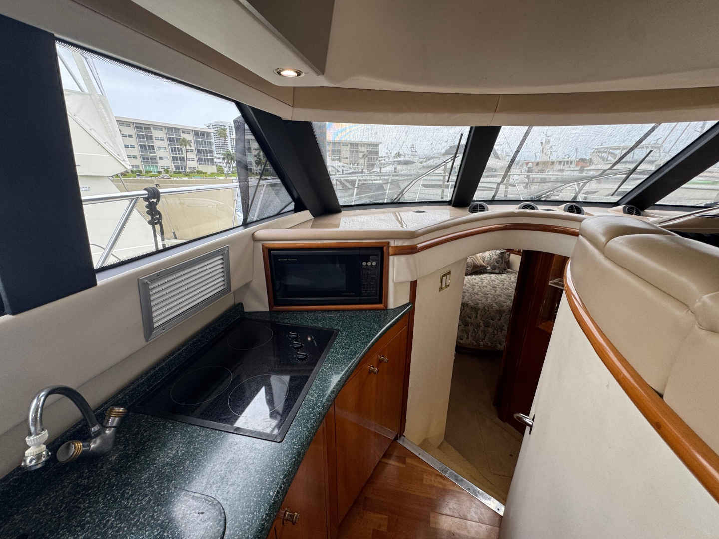 2000 Carver 450 Voyager Pilothouse