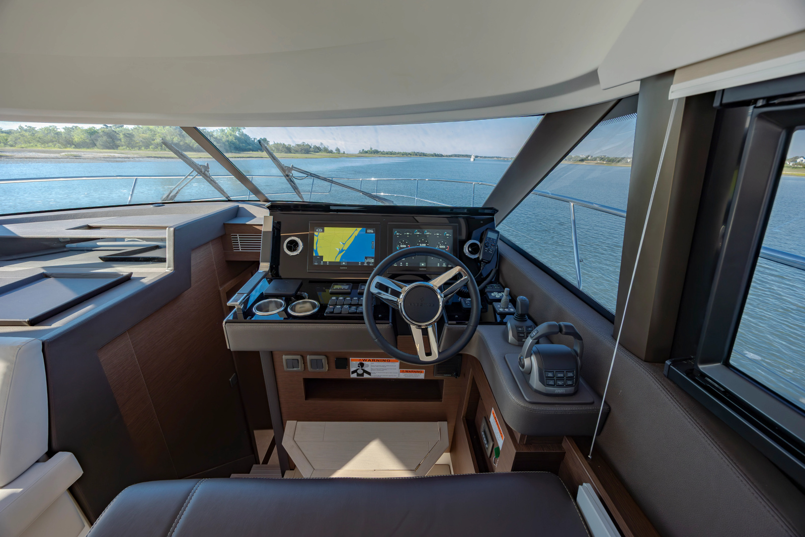 2024 Prestige 460