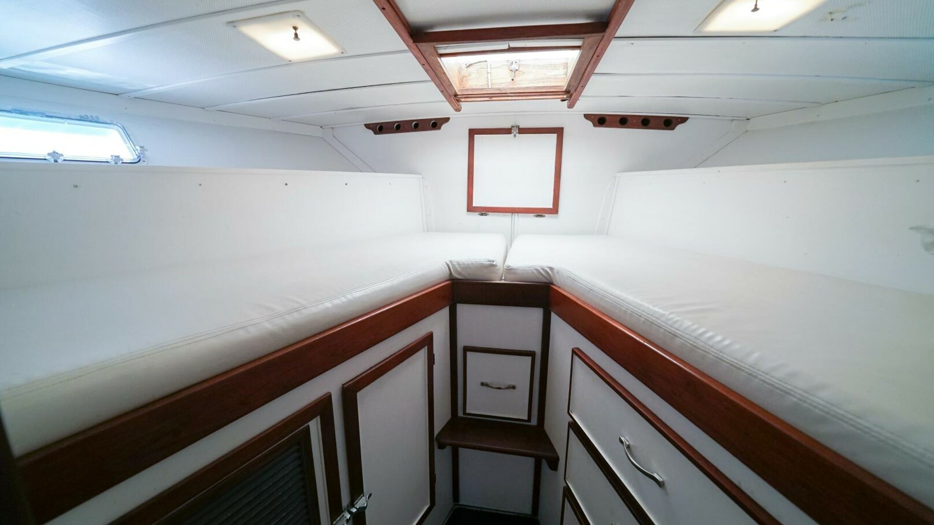 Hook em 45ft Trojan Yacht For Sale Hook em 45ft Trojan Yacht For Sale