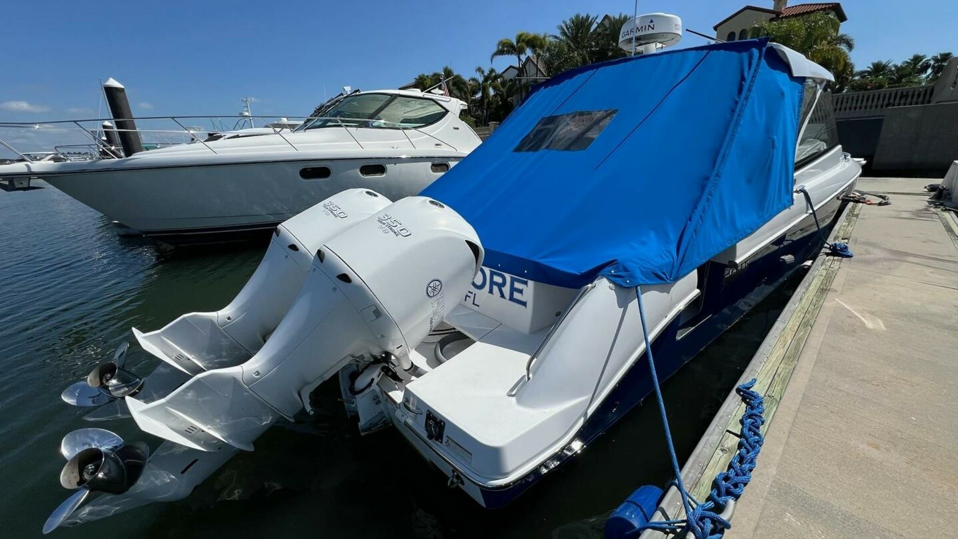 Solamore 34ft Everglades Yacht For Sale