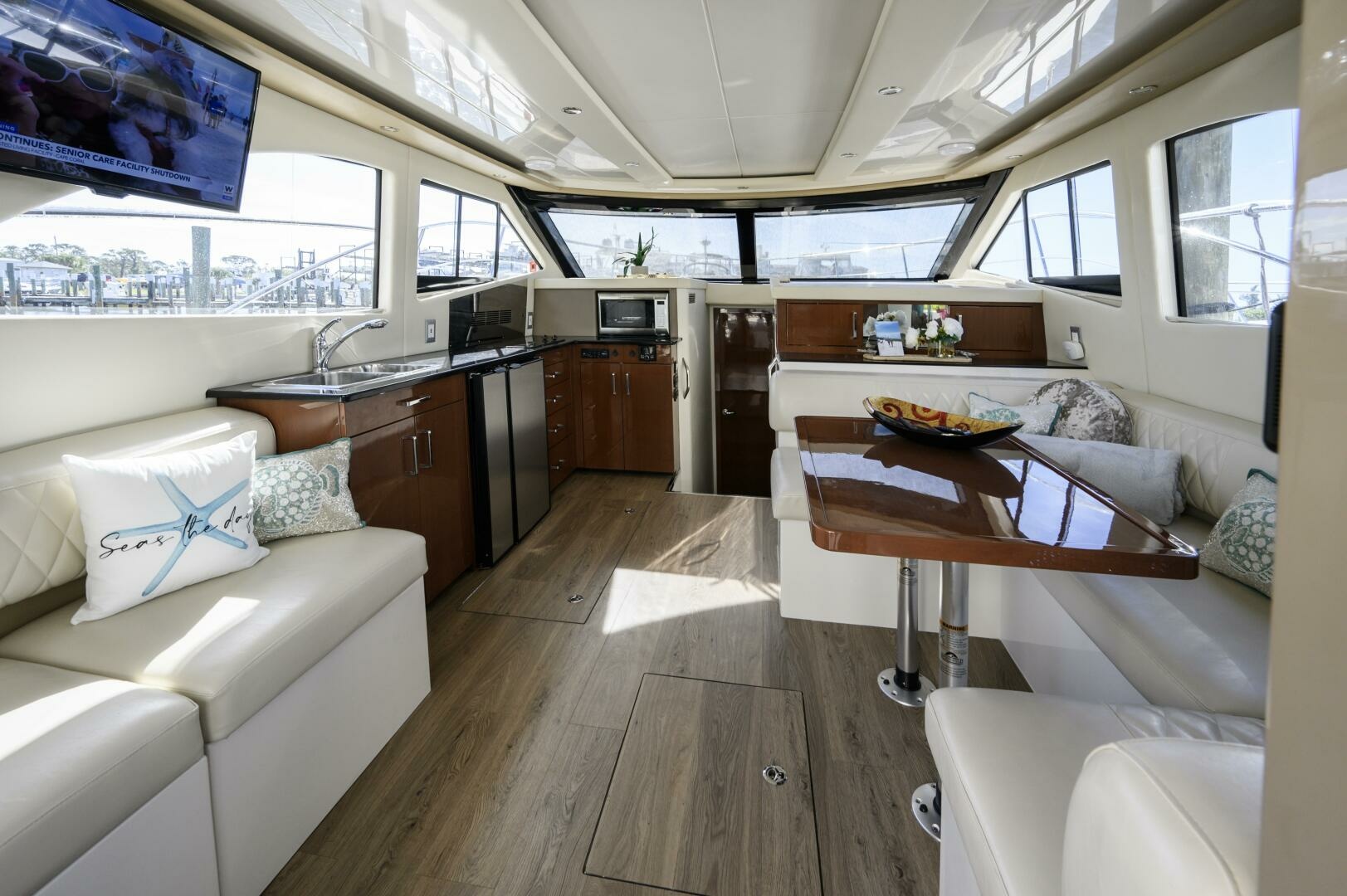 SEAS THE DAY 40ft Carver Yacht For Sale
