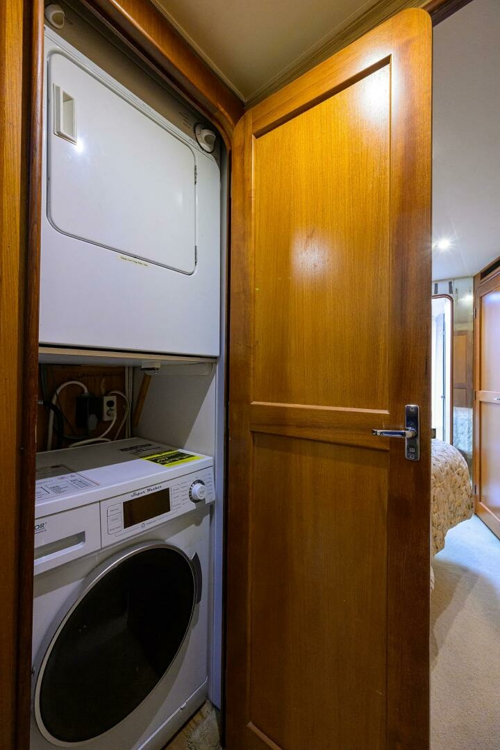 MEMBERS ONLY 56ft Ocean Yachts Yacht For Sale