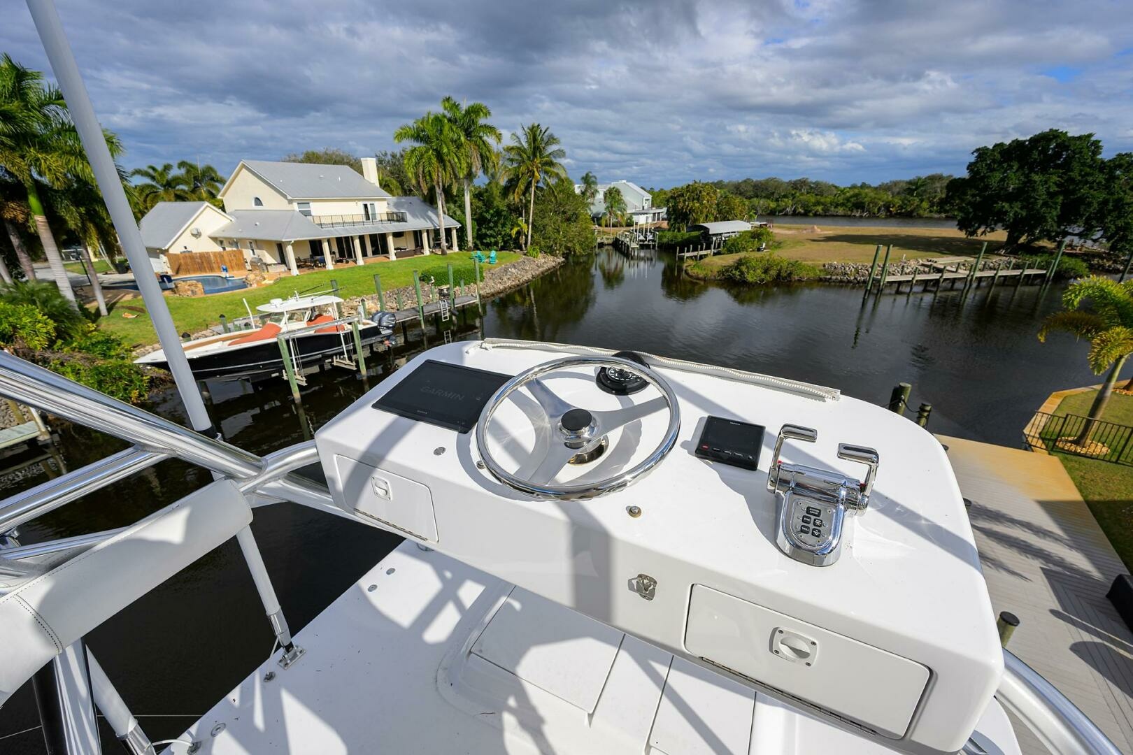 Reelin N Dealin 63ft Hatteras Yacht For Sale
