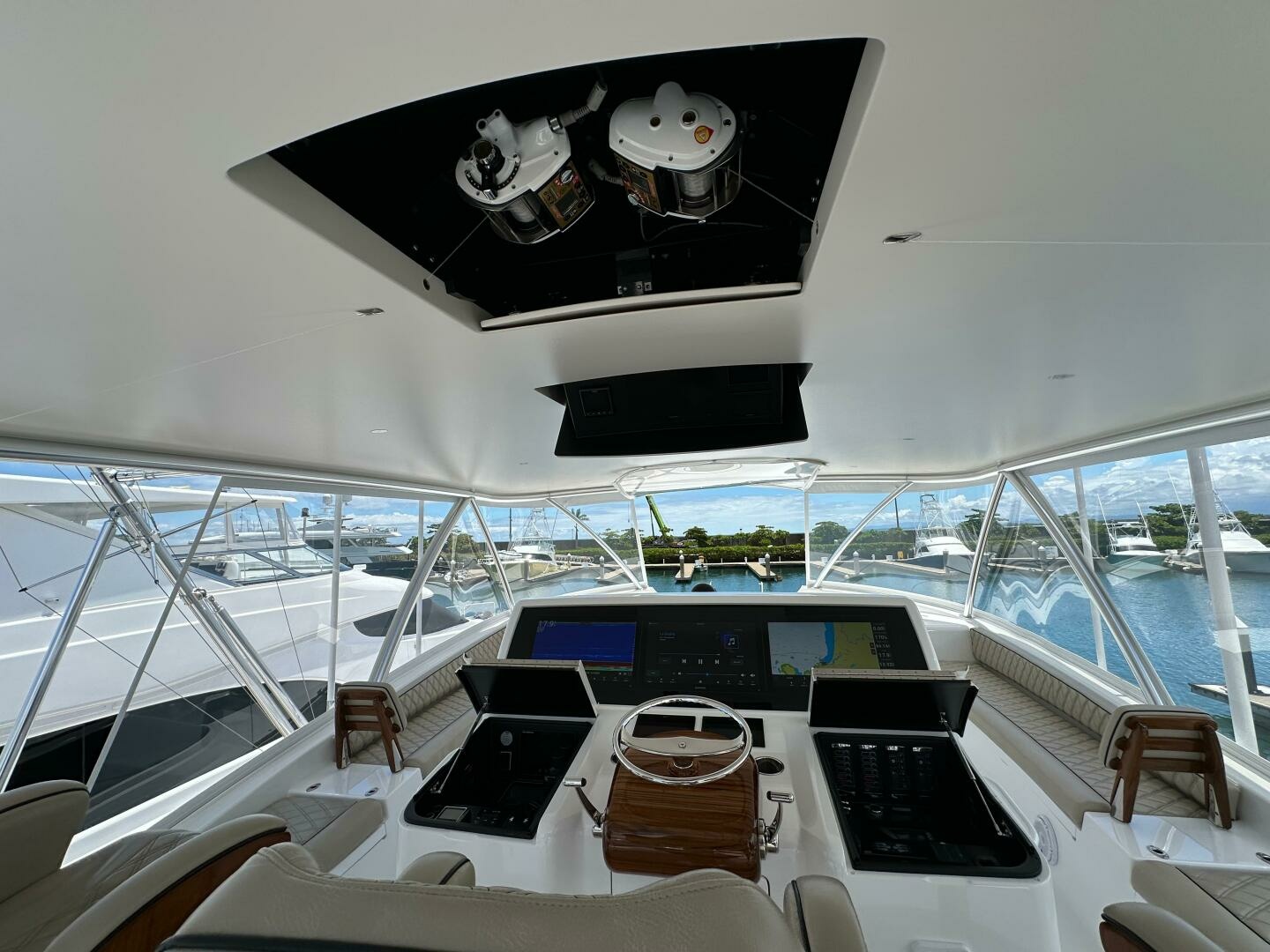 Boujie 82ft Viking Yacht For Sale Boujie 82ft Viking Yacht For Sale