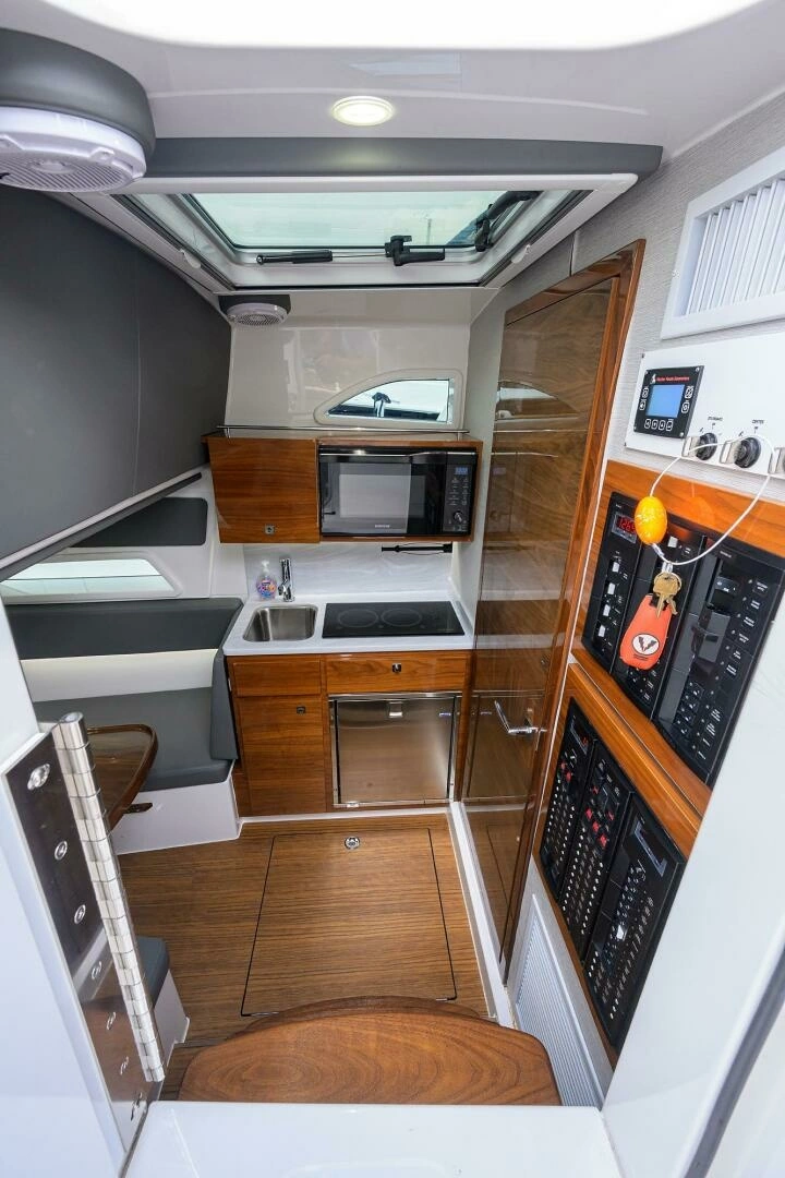 Valhalla Boatworks V-46 Yacht For Sale