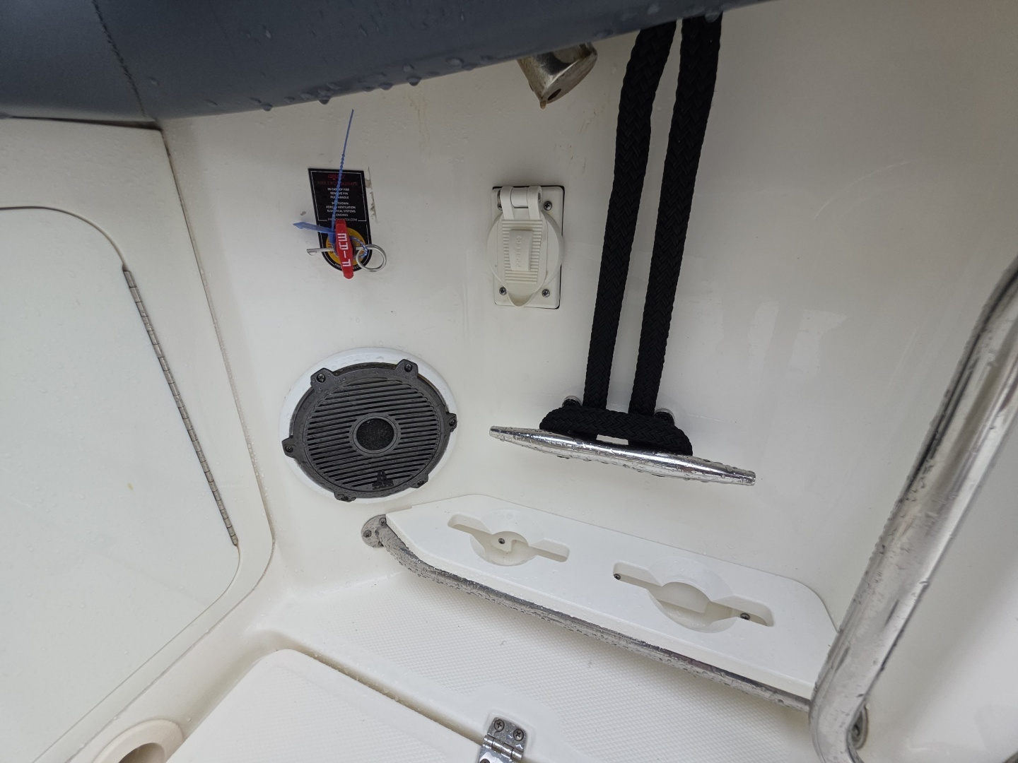 BFT 42ft Boston Whaler Yacht For Sale