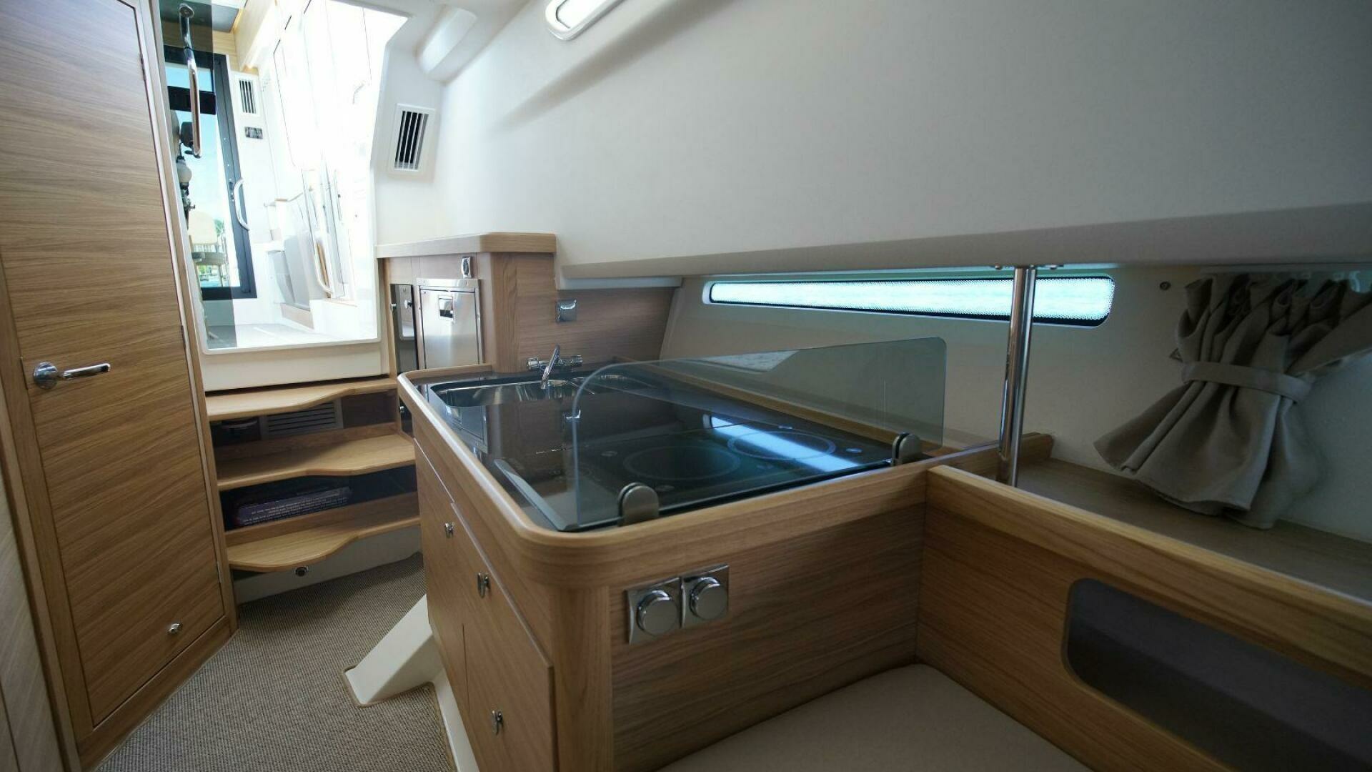 In Stock 2024 Nimbus C11 082 40ft Nimbus Yacht For Sale