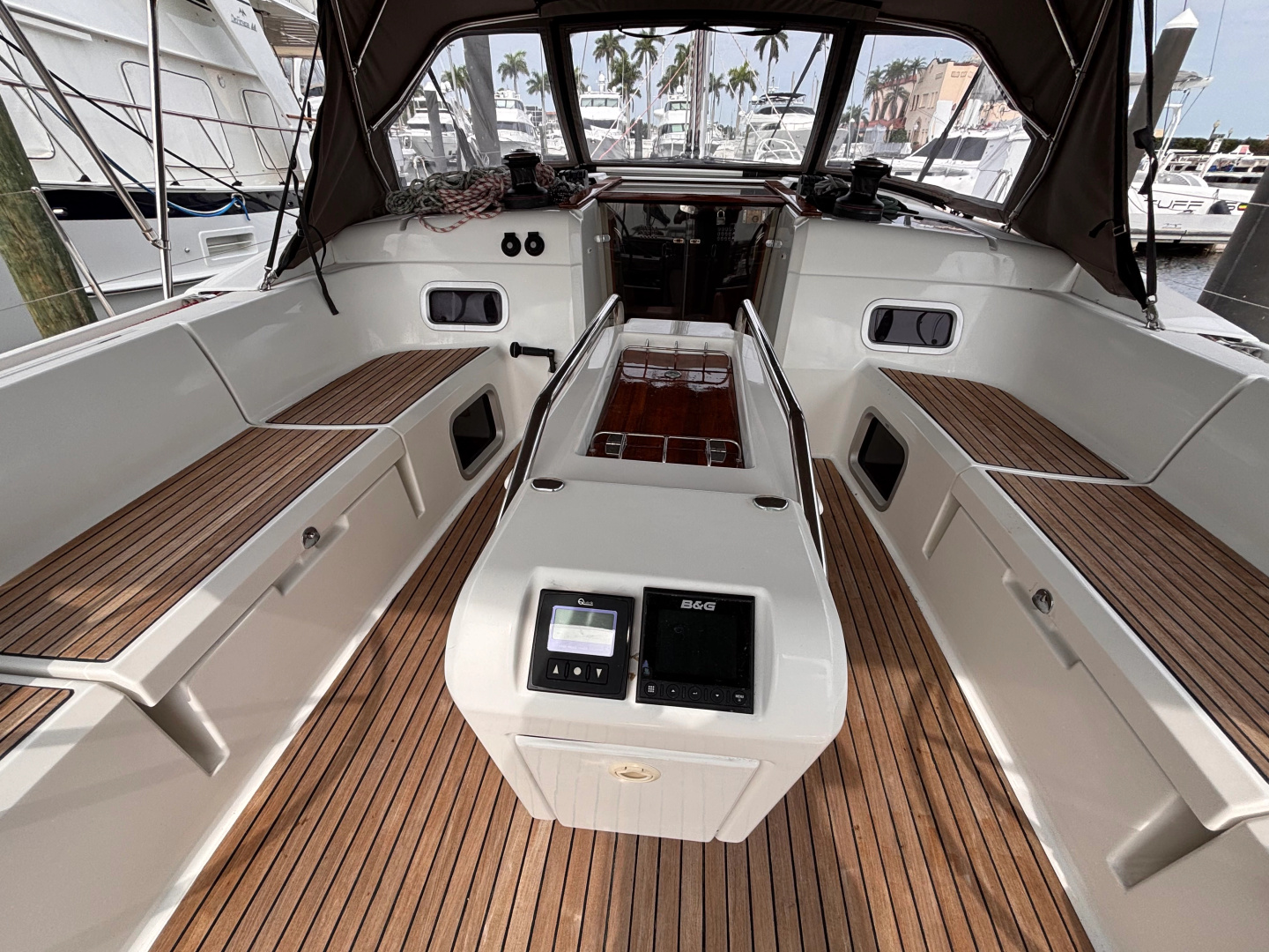 Valentina 51ft Jeanneau Yacht For Sale