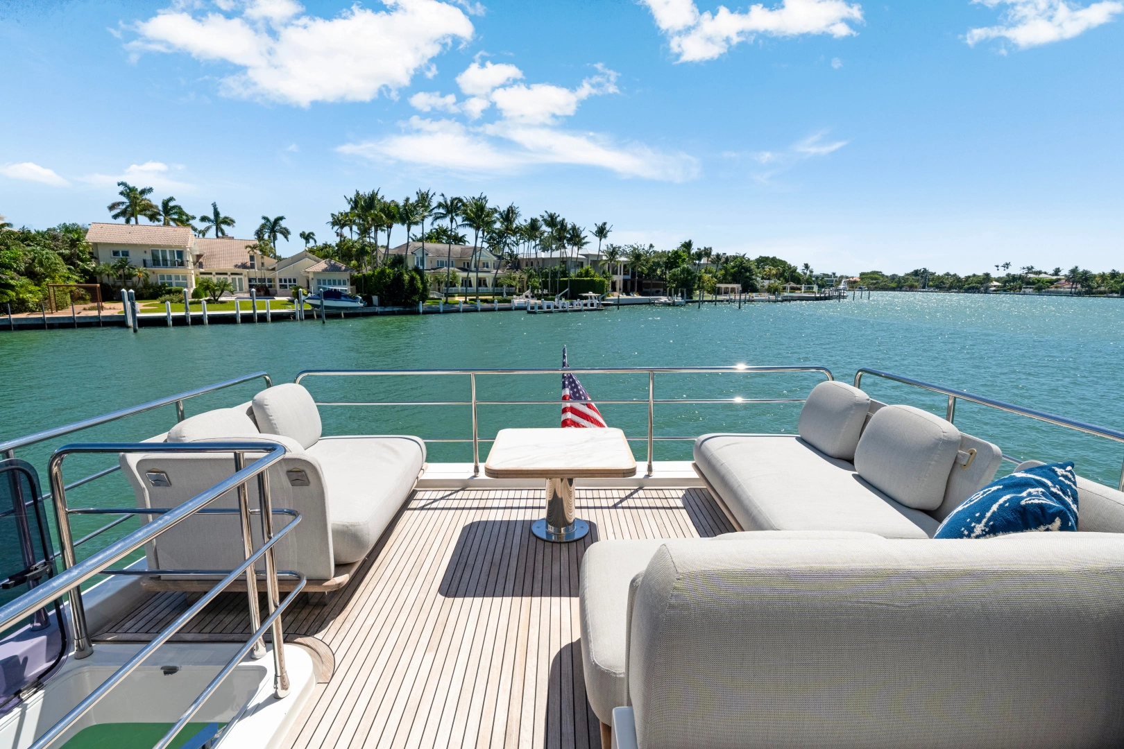 Azimut 60 Yacht For Sale