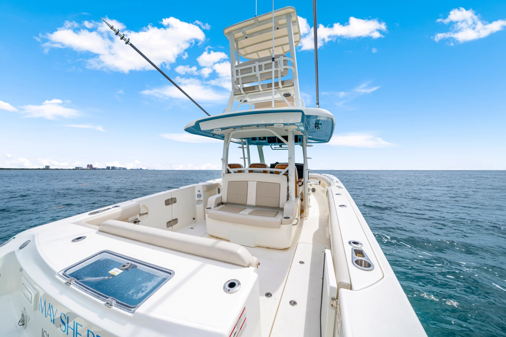Boston Whaler 380 Outrage Yacht For Sale