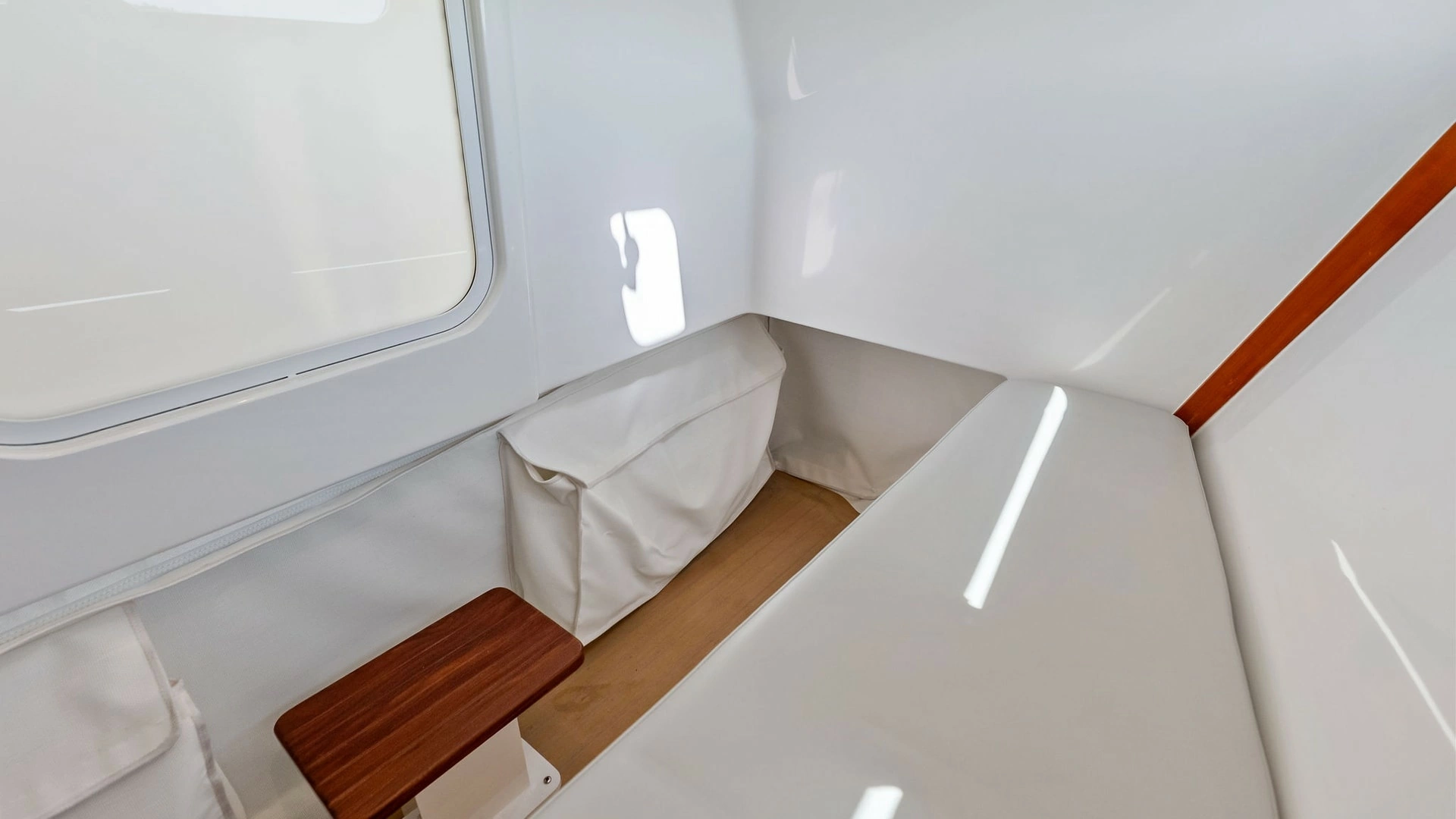 MJM M3 Yacht For Sale