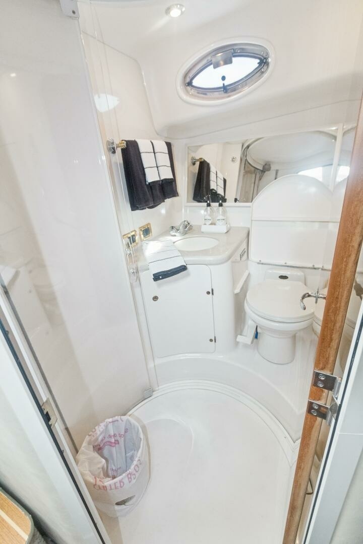 SANDIE LEE 37ft Sea Ray Yacht For Sale
