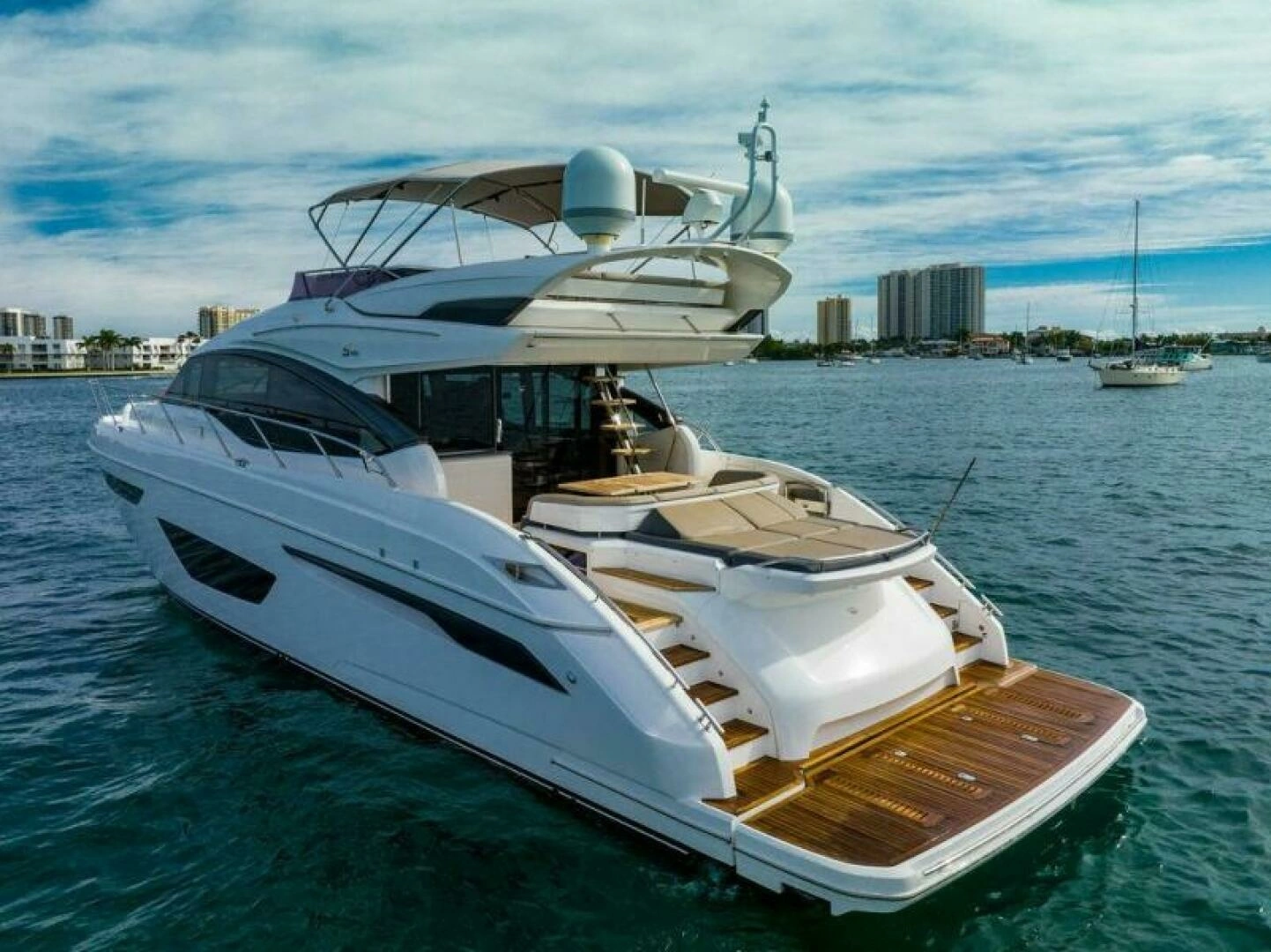 Princess S65 Yacht For Sale