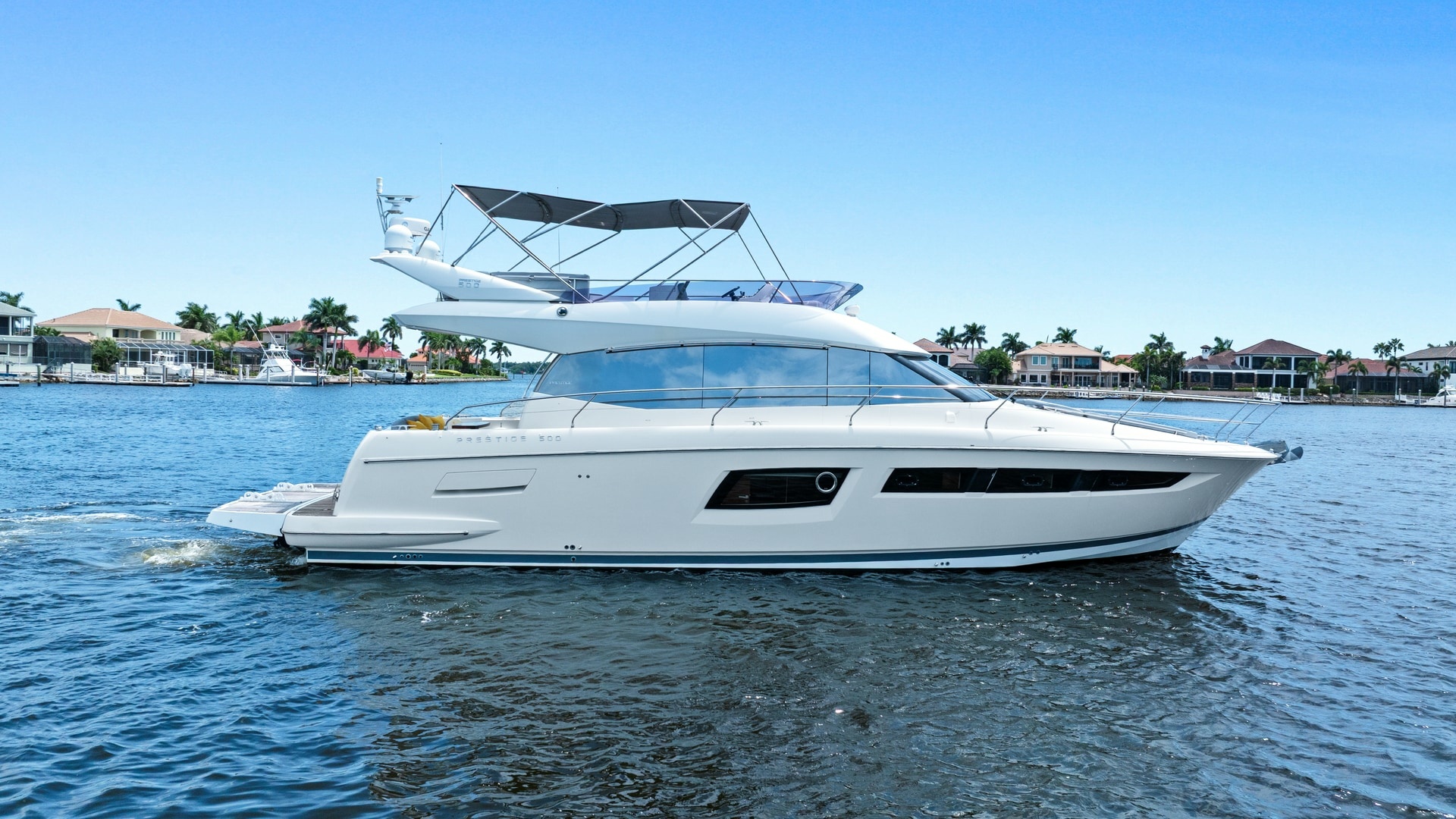 Starboard Profile of Prestige 500 Fly