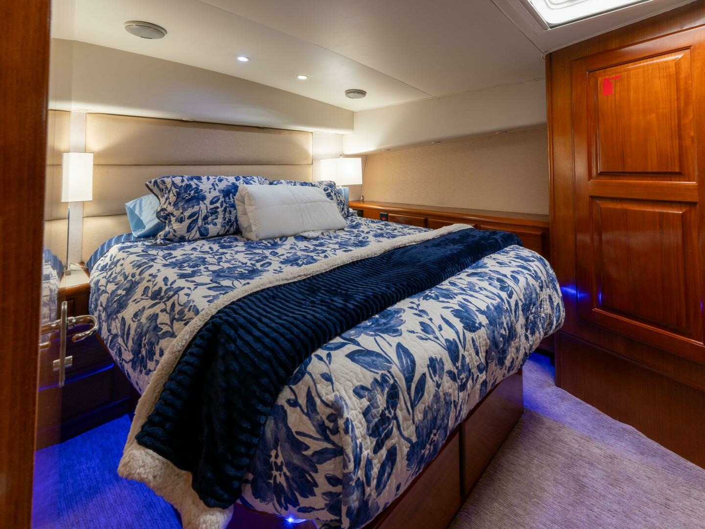 BAREFOOT 58ft Viking Yacht For Sale