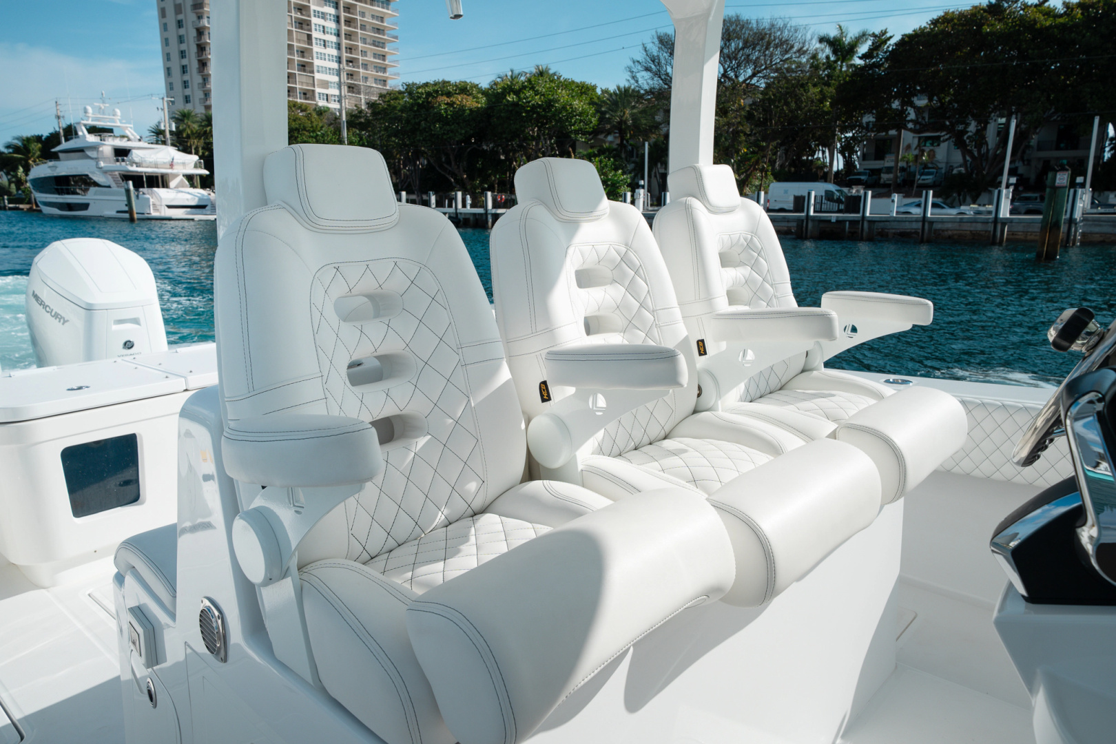 39ft HCB Yacht For Sale 39ft HCB Yacht For Sale