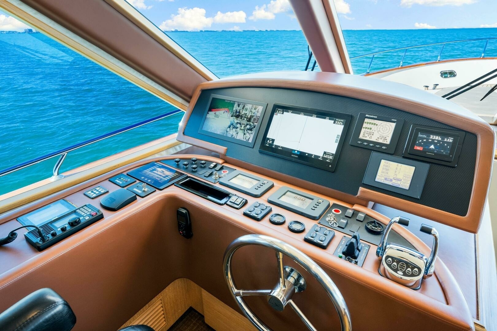 Relentless 83ft Ocean Alexander Yacht For Sale