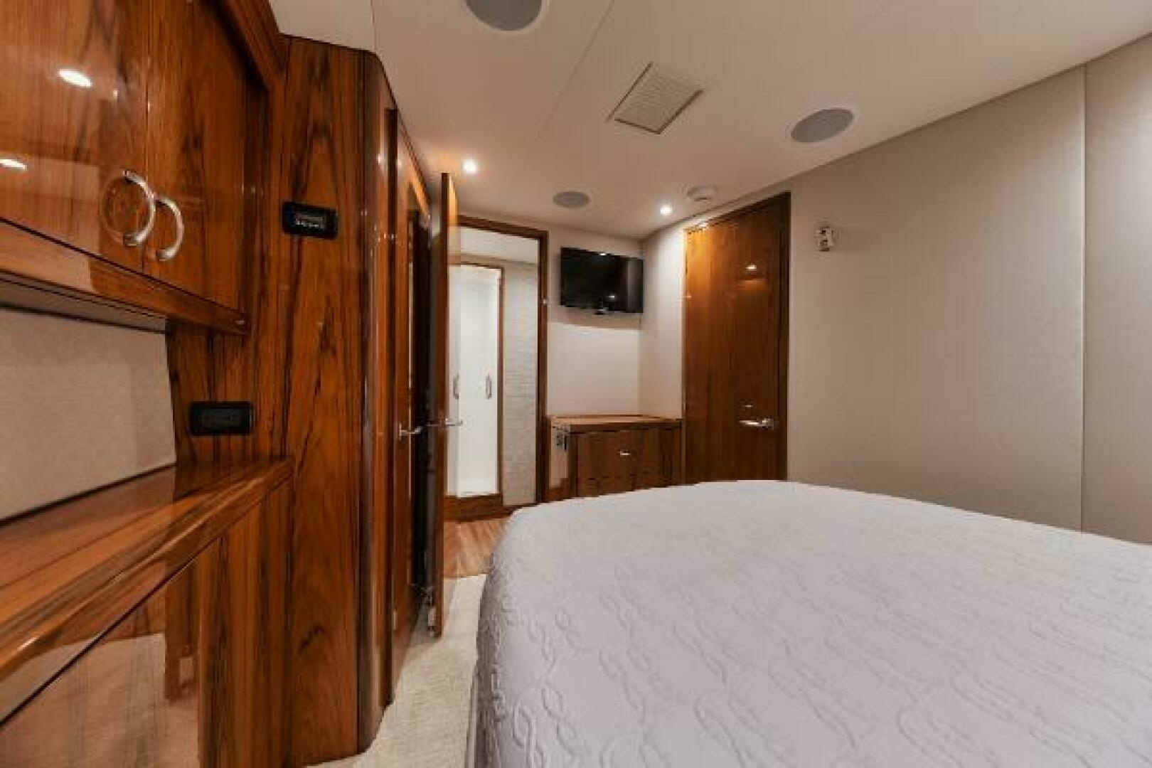 5 J rsquo s 54ft Hatteras Yacht For Sale