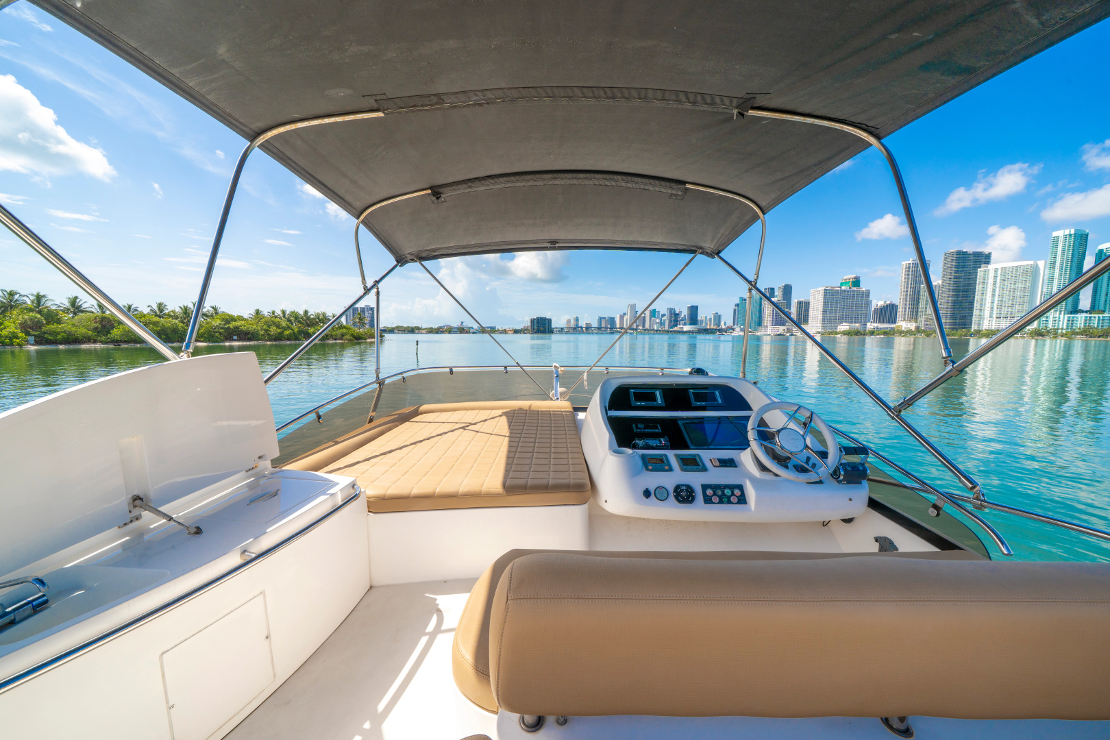 2011 Sunseeker Manhattan 52