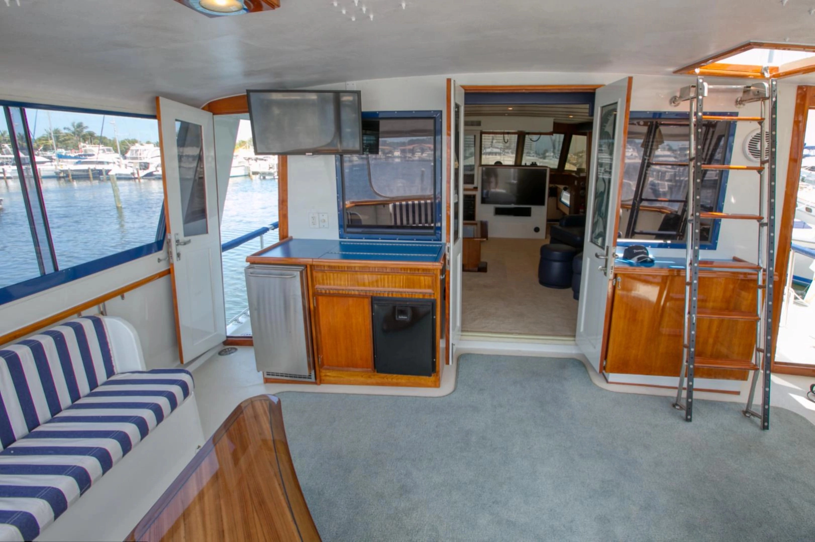 Hatteras 56 Motor Yacht Yacht For Sale