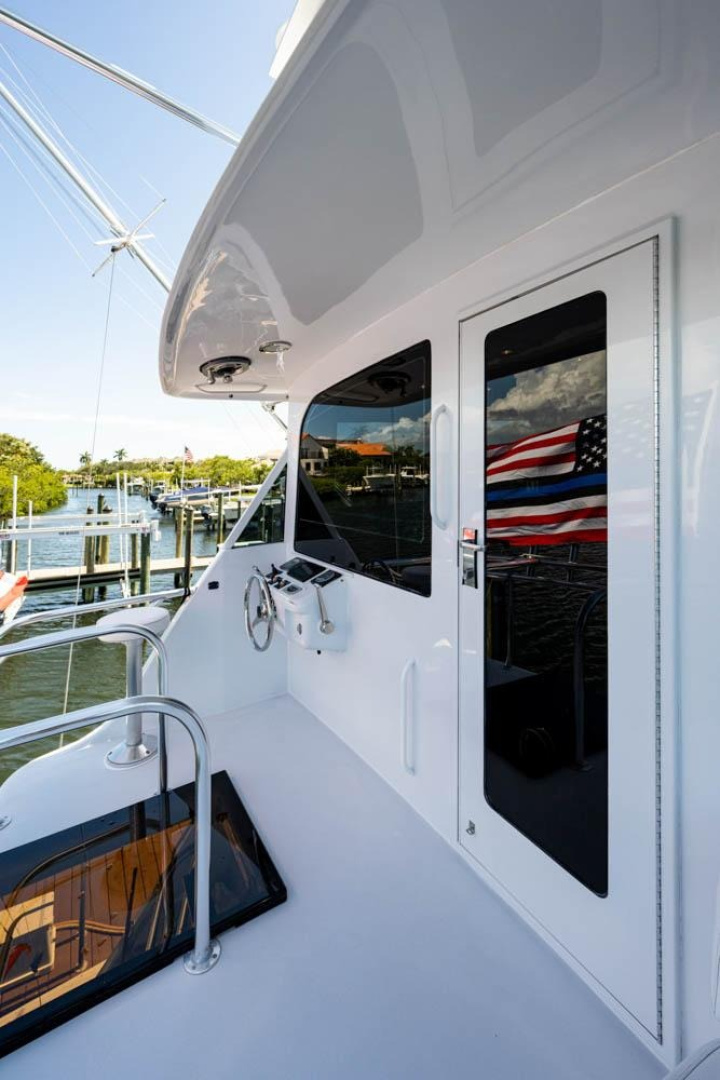 60ft Hatteras Yacht For Sale