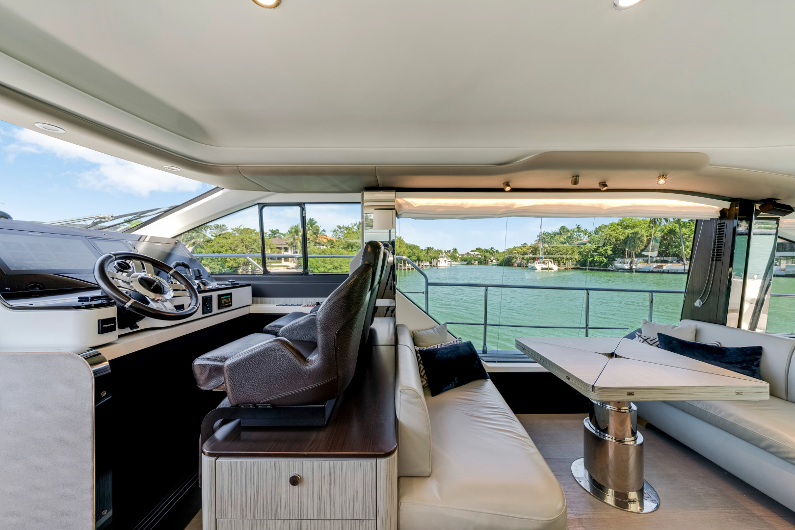 60ft Azimut Yacht For Sale