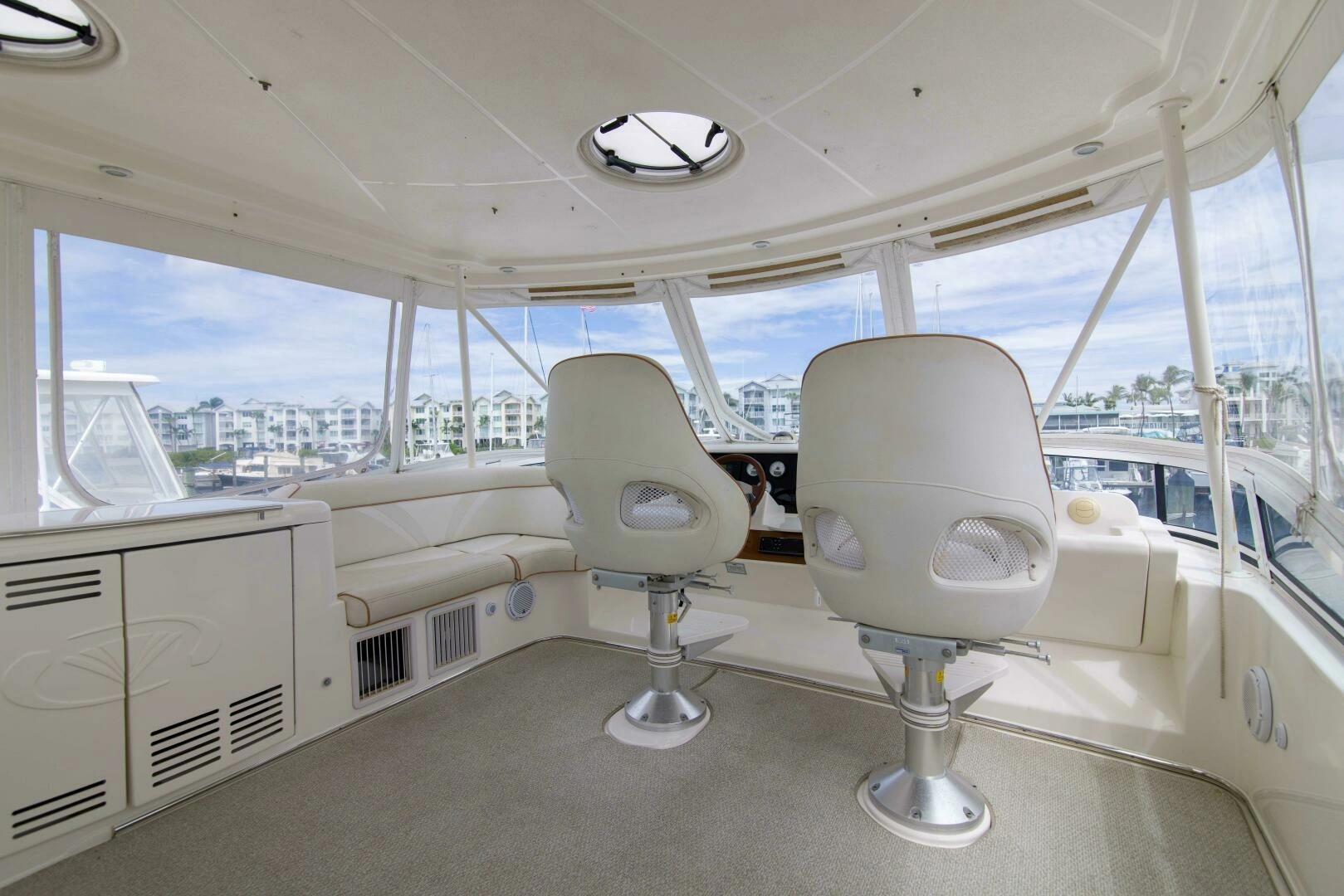 Silverton 52 Ovation Yacht For Sale