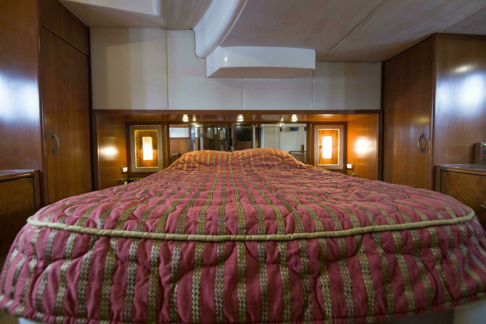IMMERSED 52ft Silverton Yacht For Sale