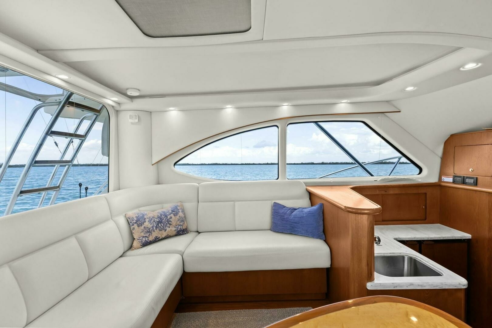 Salty Dach 39ft Tiara Yachts Yacht For Sale