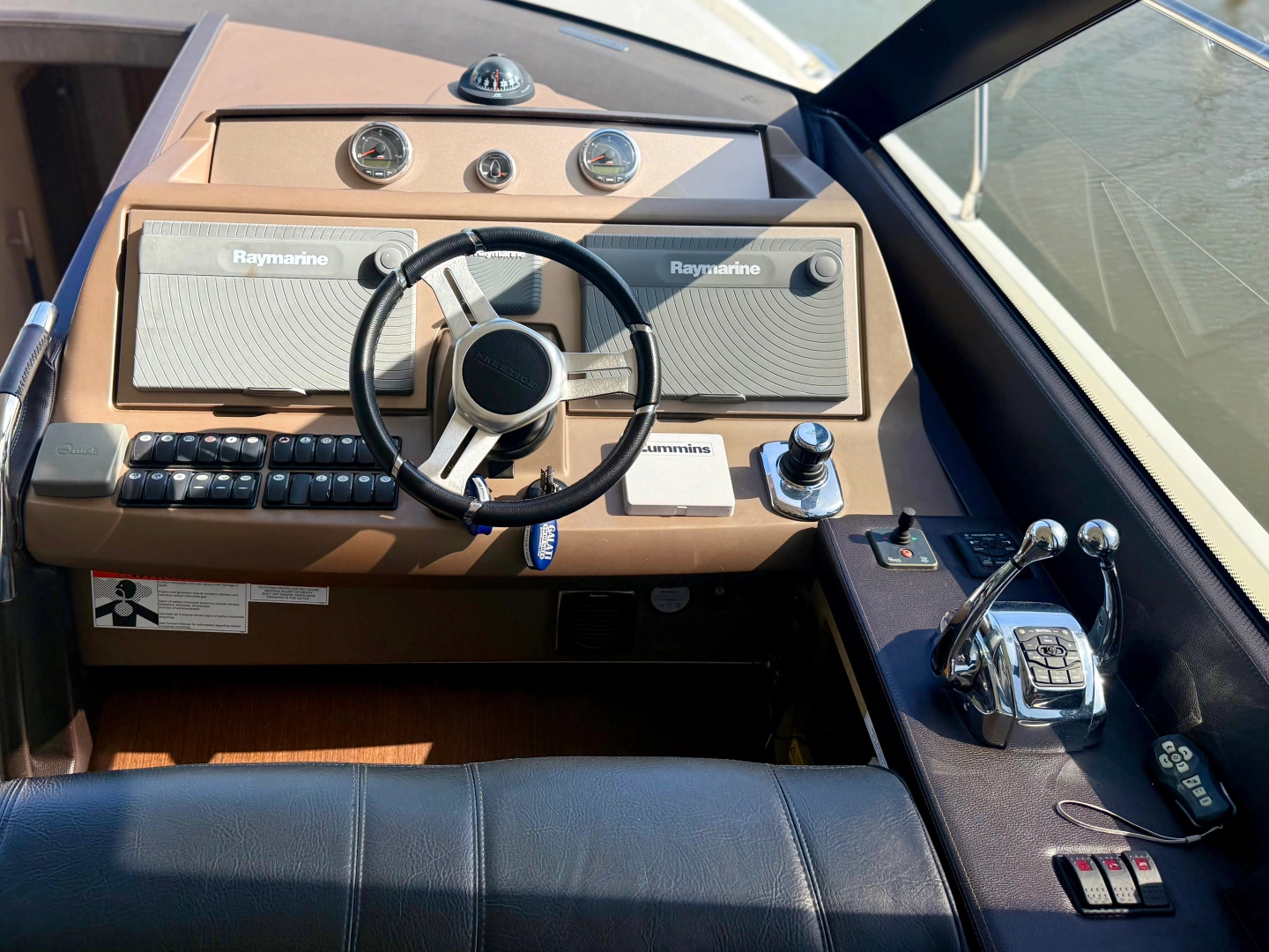 Prestige 560 Fly Yacht For Sale