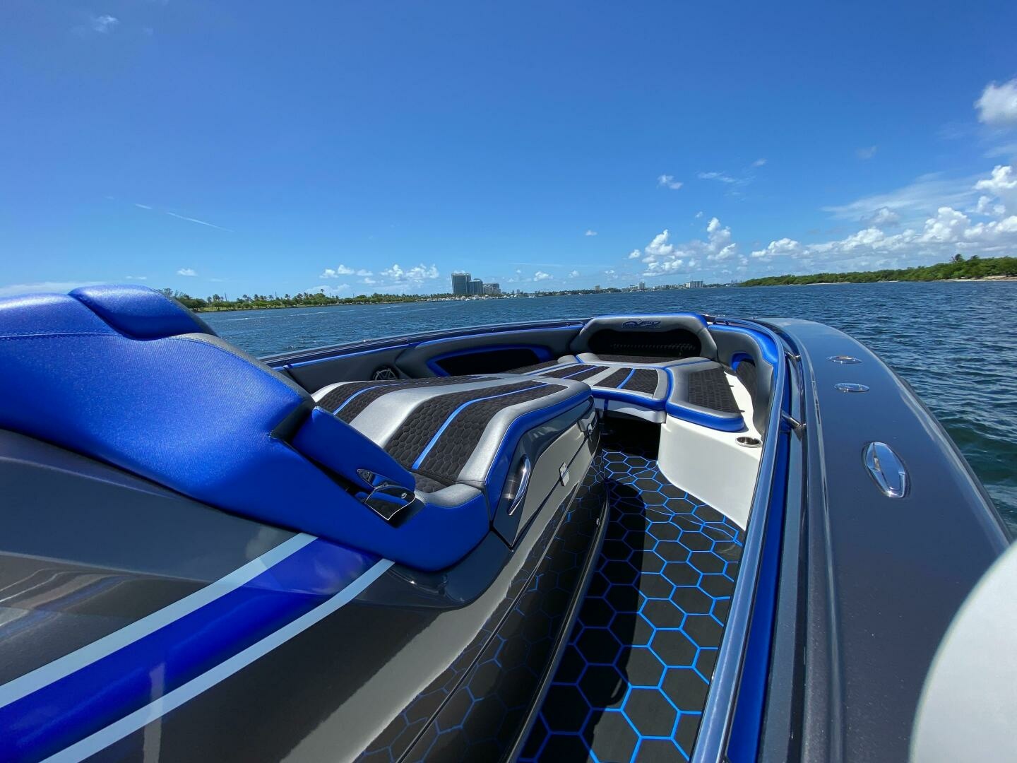 TOBITO I 42ft MTI Yacht For Sale