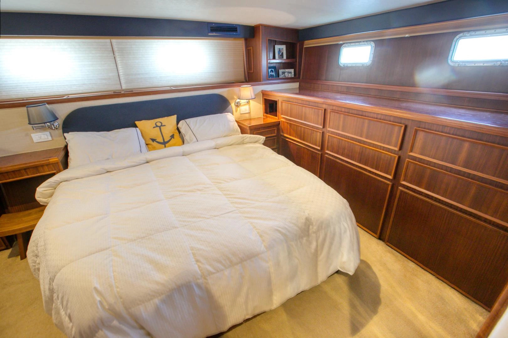 Hatteras 56 Motor Yacht Yacht For Sale