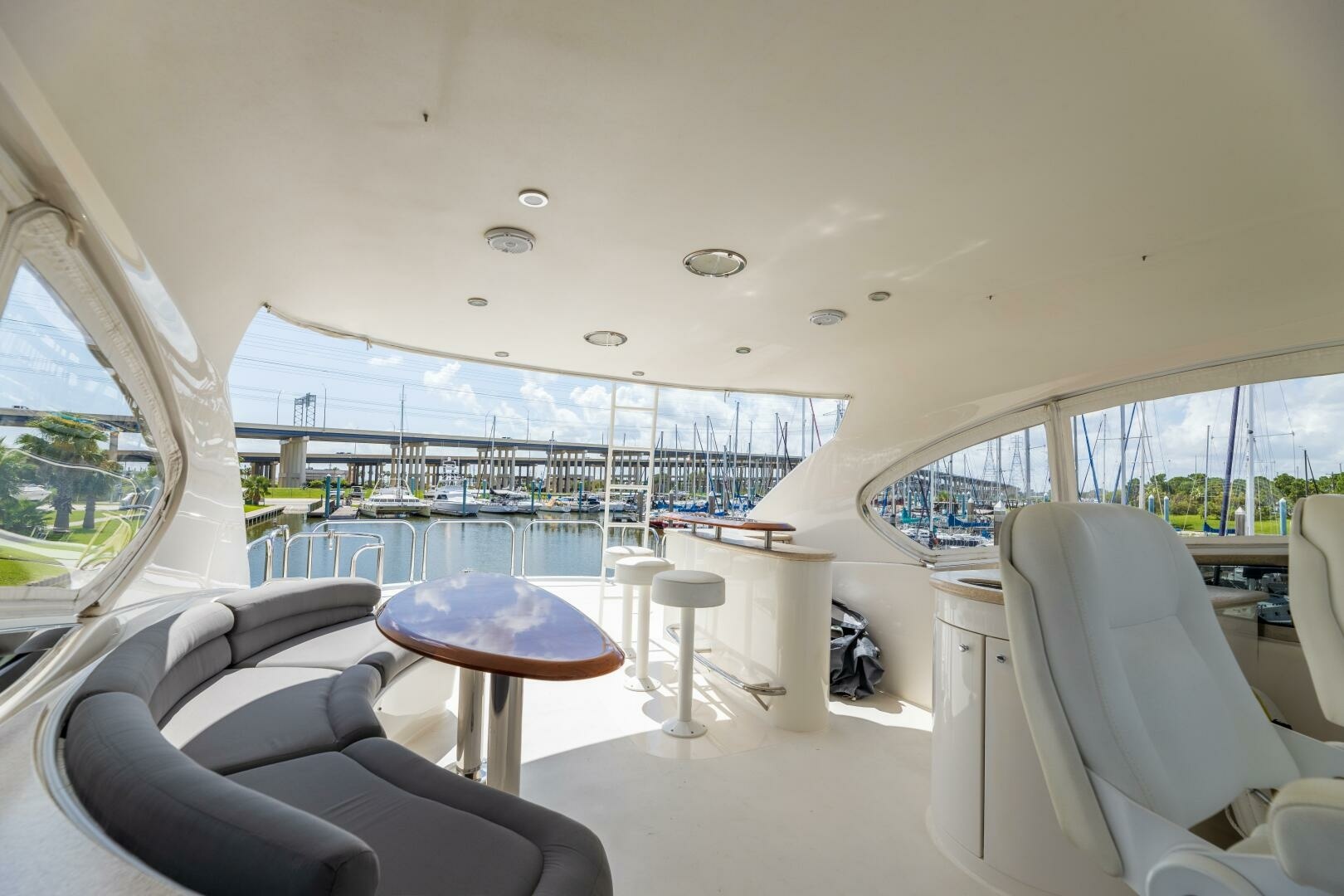 Kathleen 74ft Lazzara Yachts Yacht For Sale
