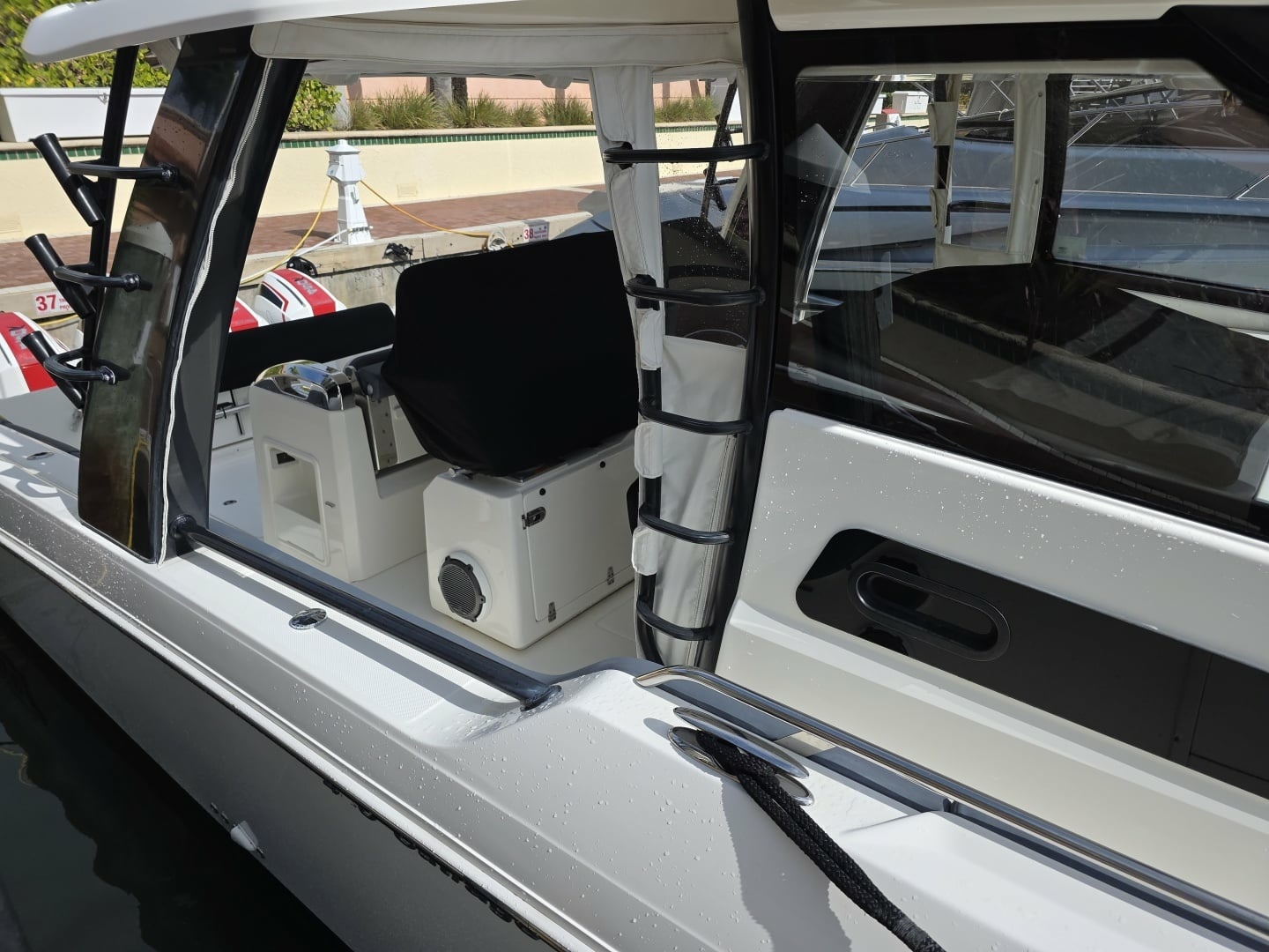 BFT 42ft Boston Whaler Yacht For Sale