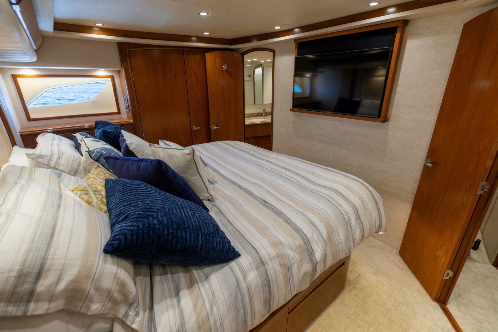 Smooth Ride 70ft Viking Yacht For Sale