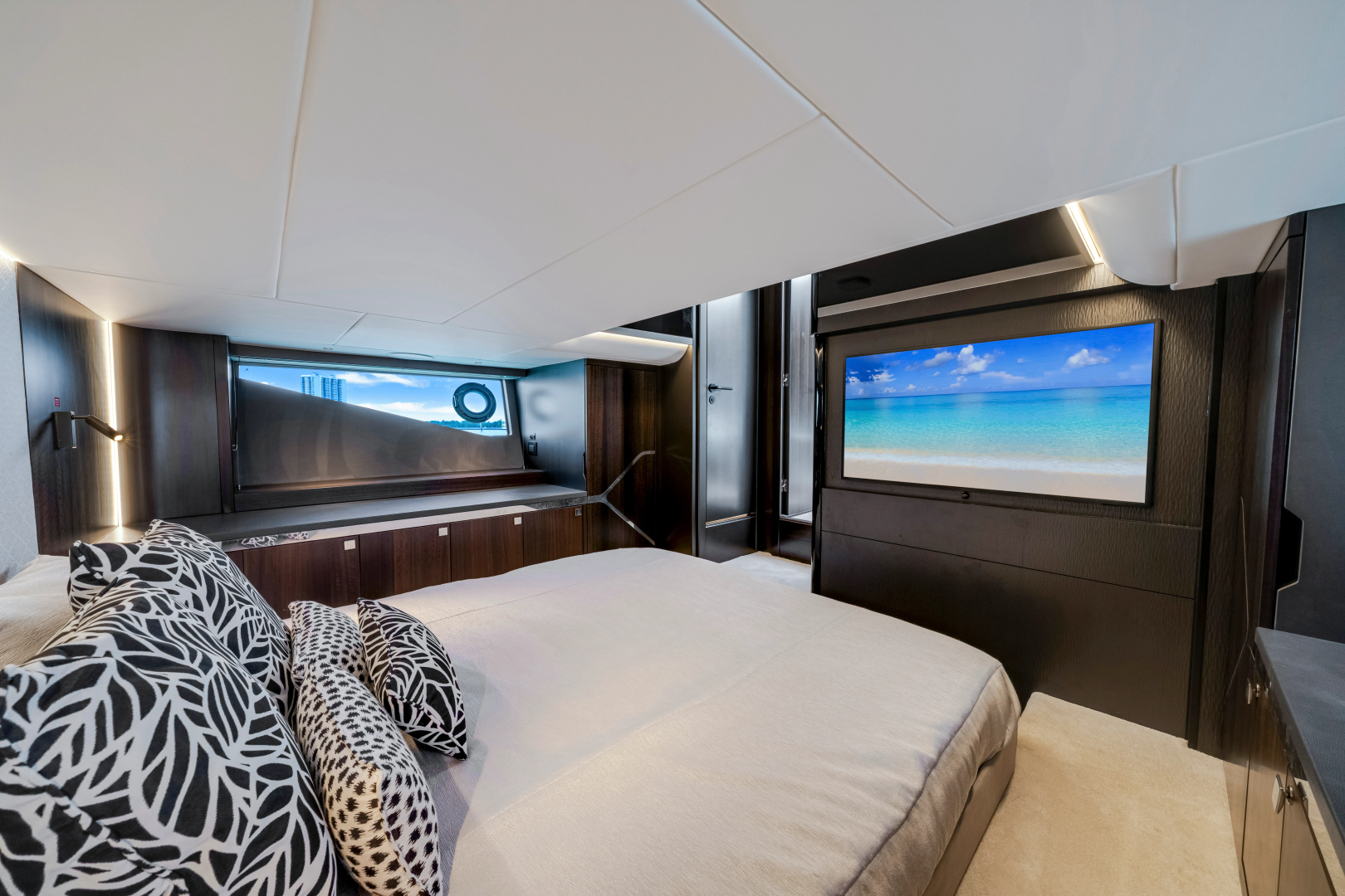 Fin 55ft Sunseeker Yacht For Sale