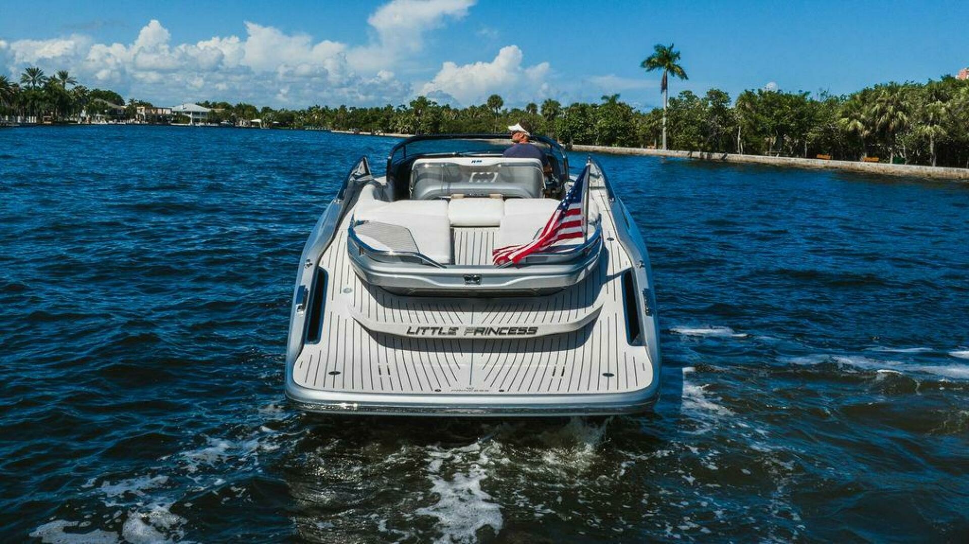 2020 Princess R35 — photograph 5
