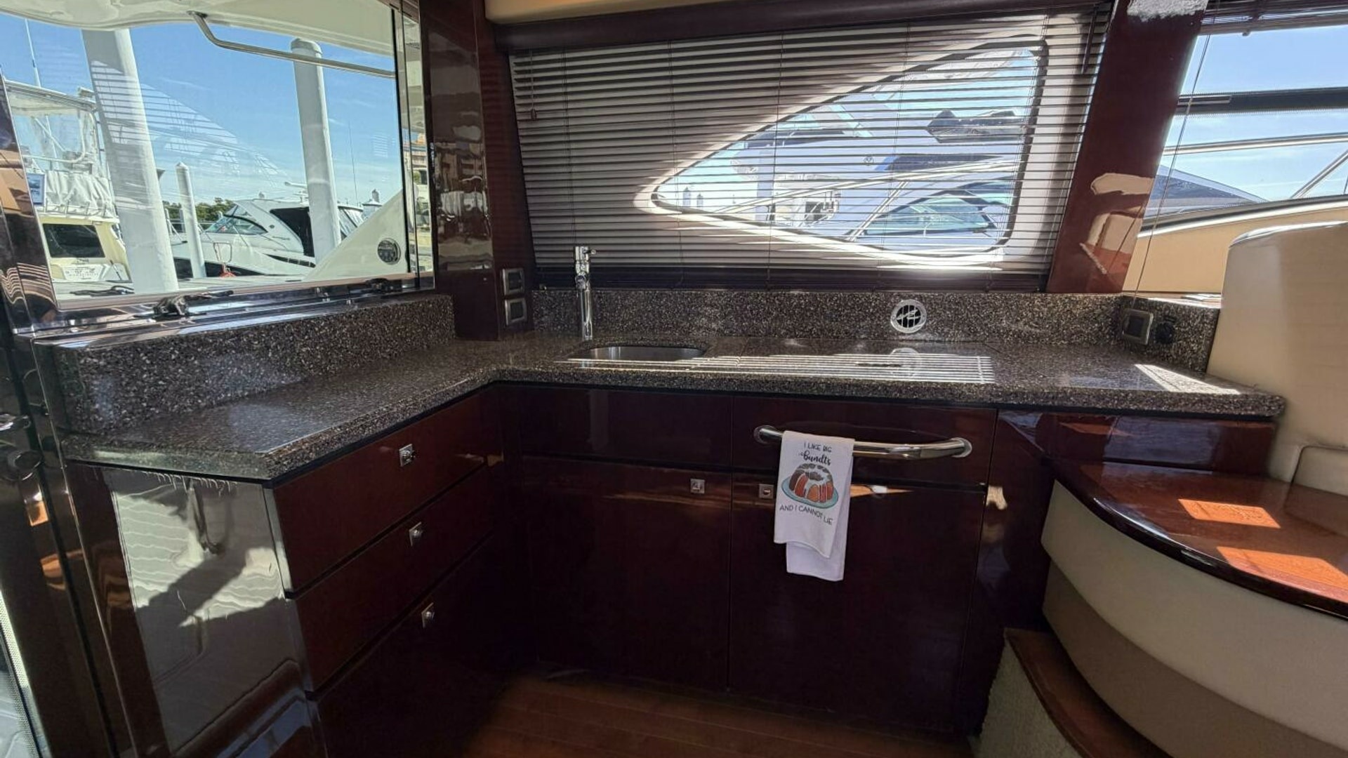 Anchor Management  47ft Sea Ray Yacht For Sale