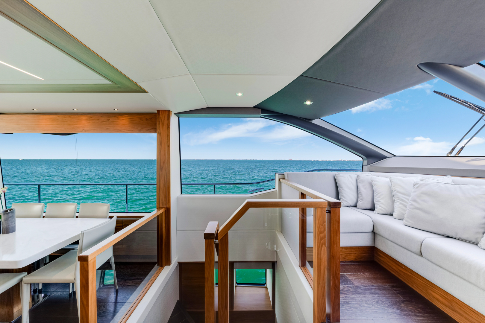 2020 Sunseeker 76 Yacht