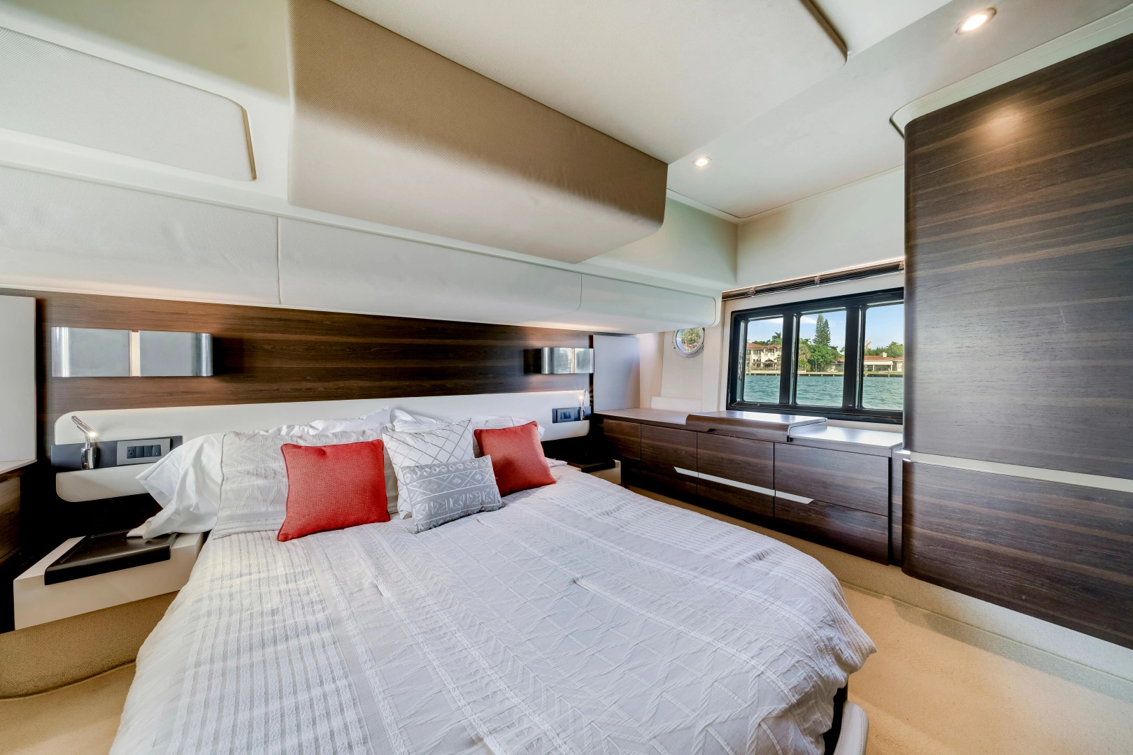 Azimut 50 Fly Yacht For Sale